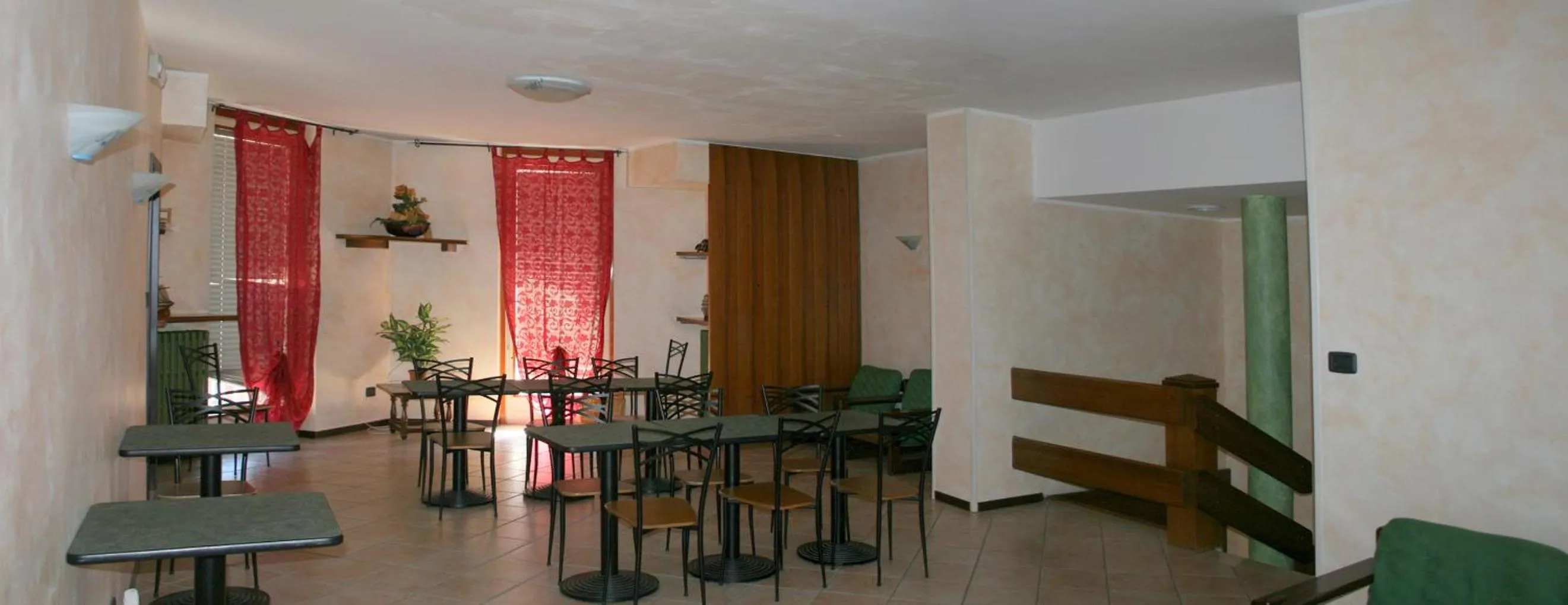 Lounge or bar in Albergo La Grolla