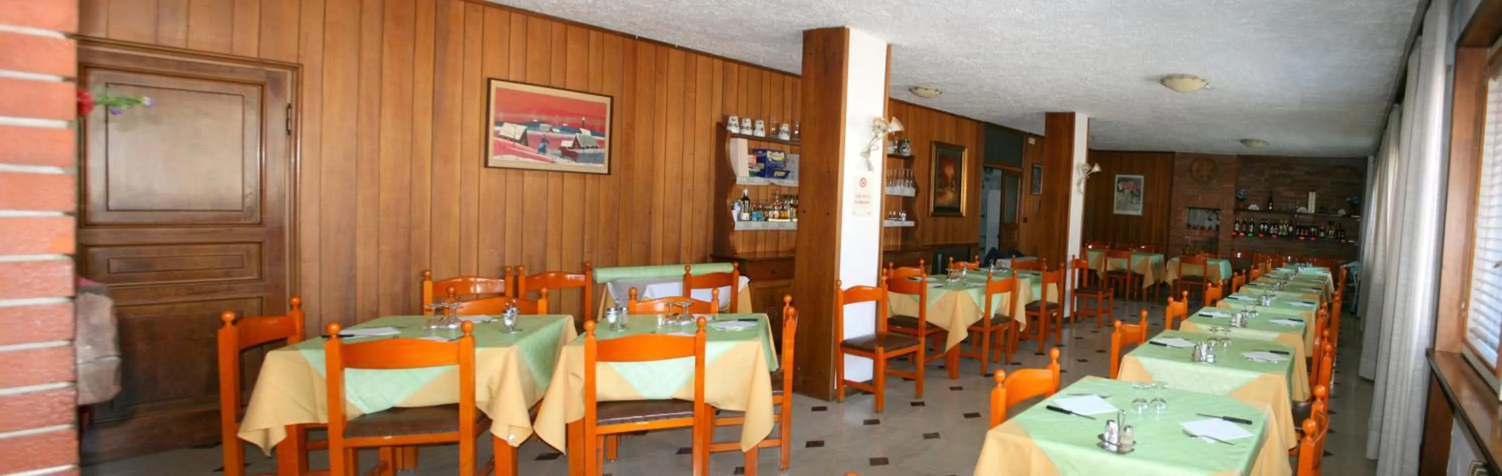 Restaurant/places to eat in Albergo La Grolla