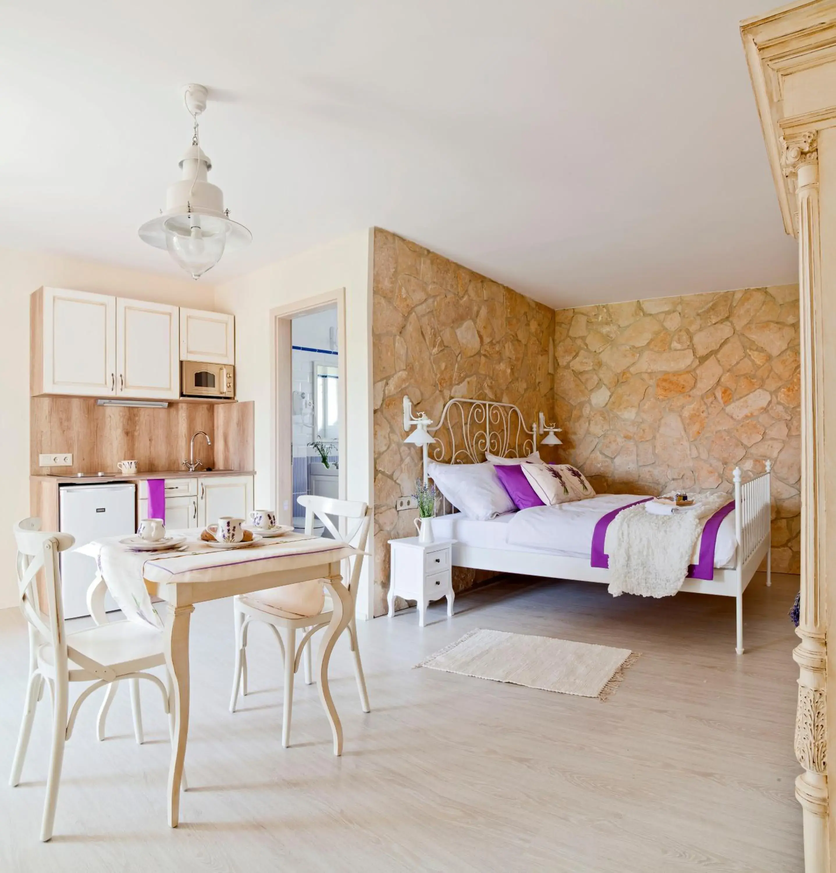 Apartment with Terrace in Barackvirág Apartmanház Apartment with Terrace in Barackvirág Apartmanház