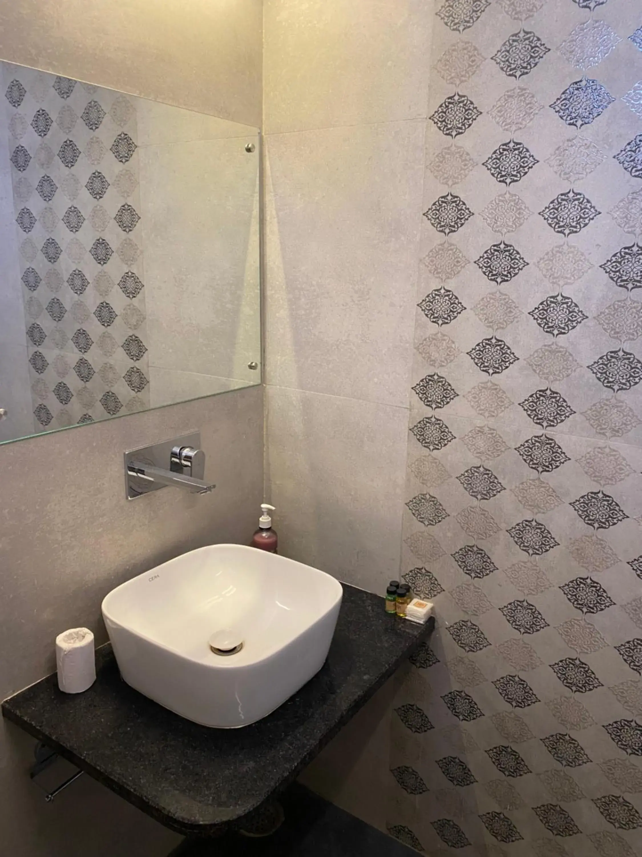 Bathroom in Chitra Katha - A Story Per Stay Bathroom in Chitra Katha - A Story Per Stay