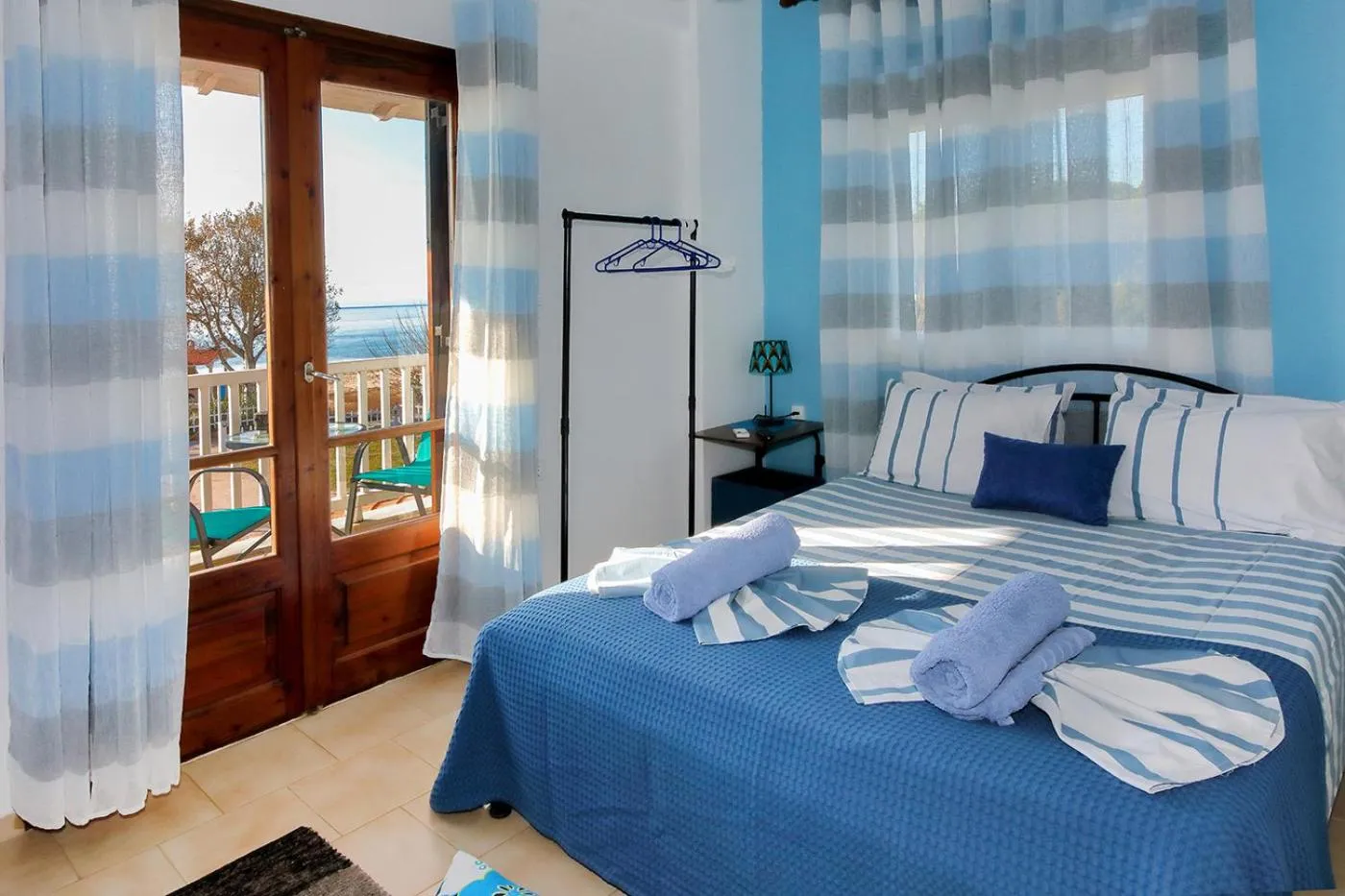 Bedroom, Bed in Maras Marinas Home