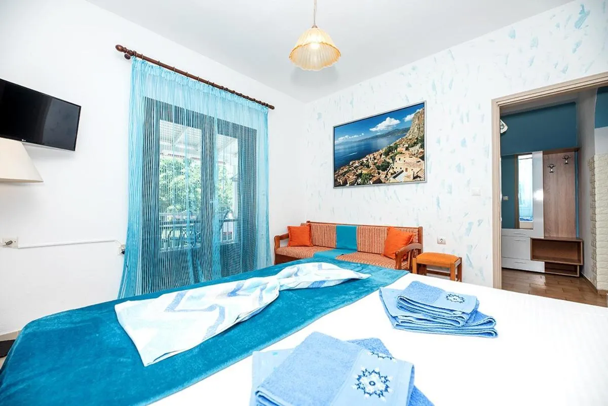 Bed in Maras Marinas Home