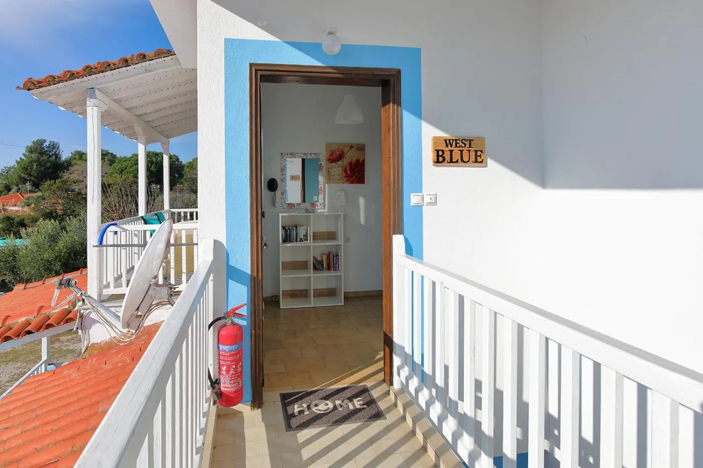 Facade/entrance in Maras Marinas Home