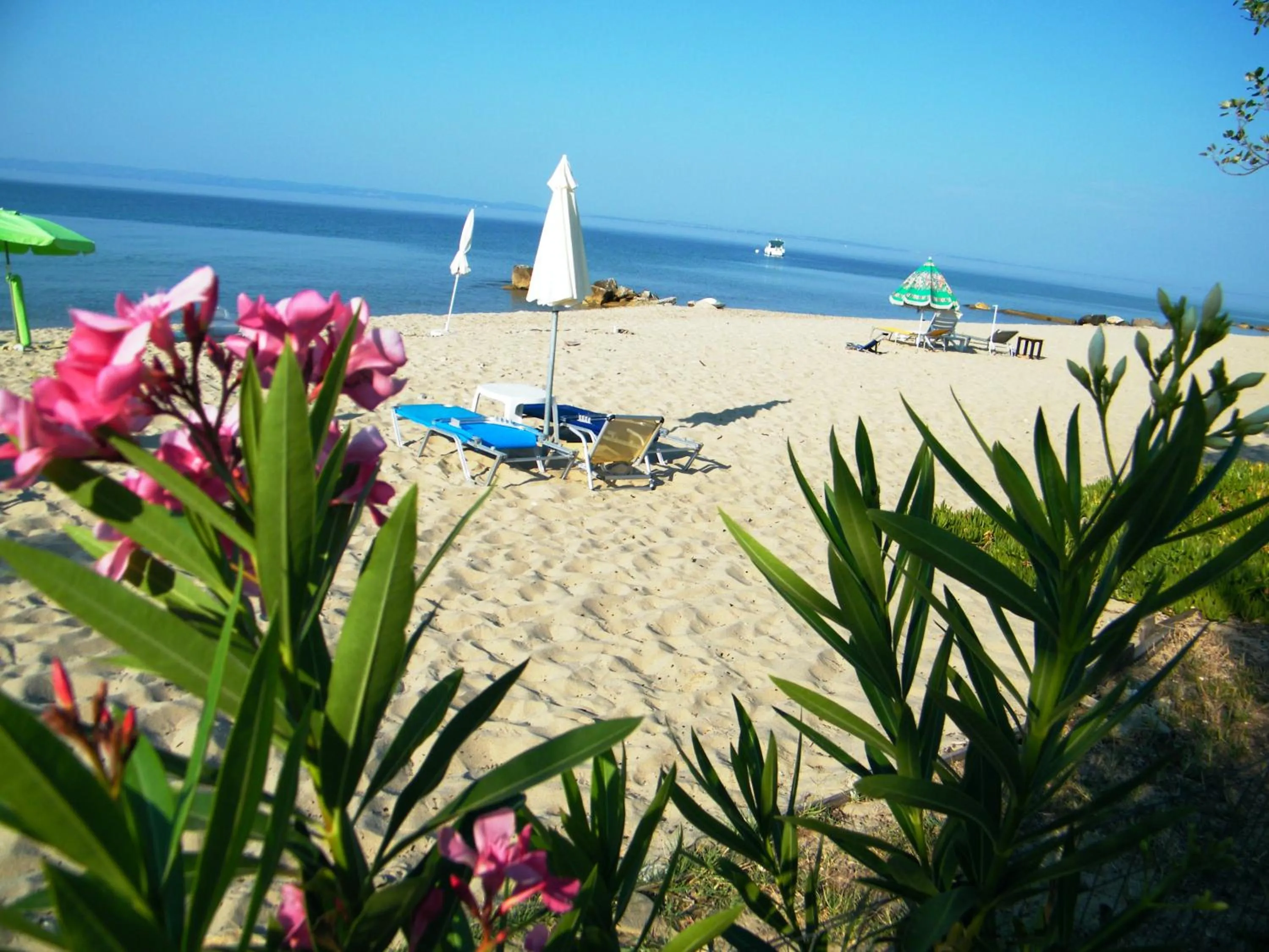 Beach in Maras Marinas Home