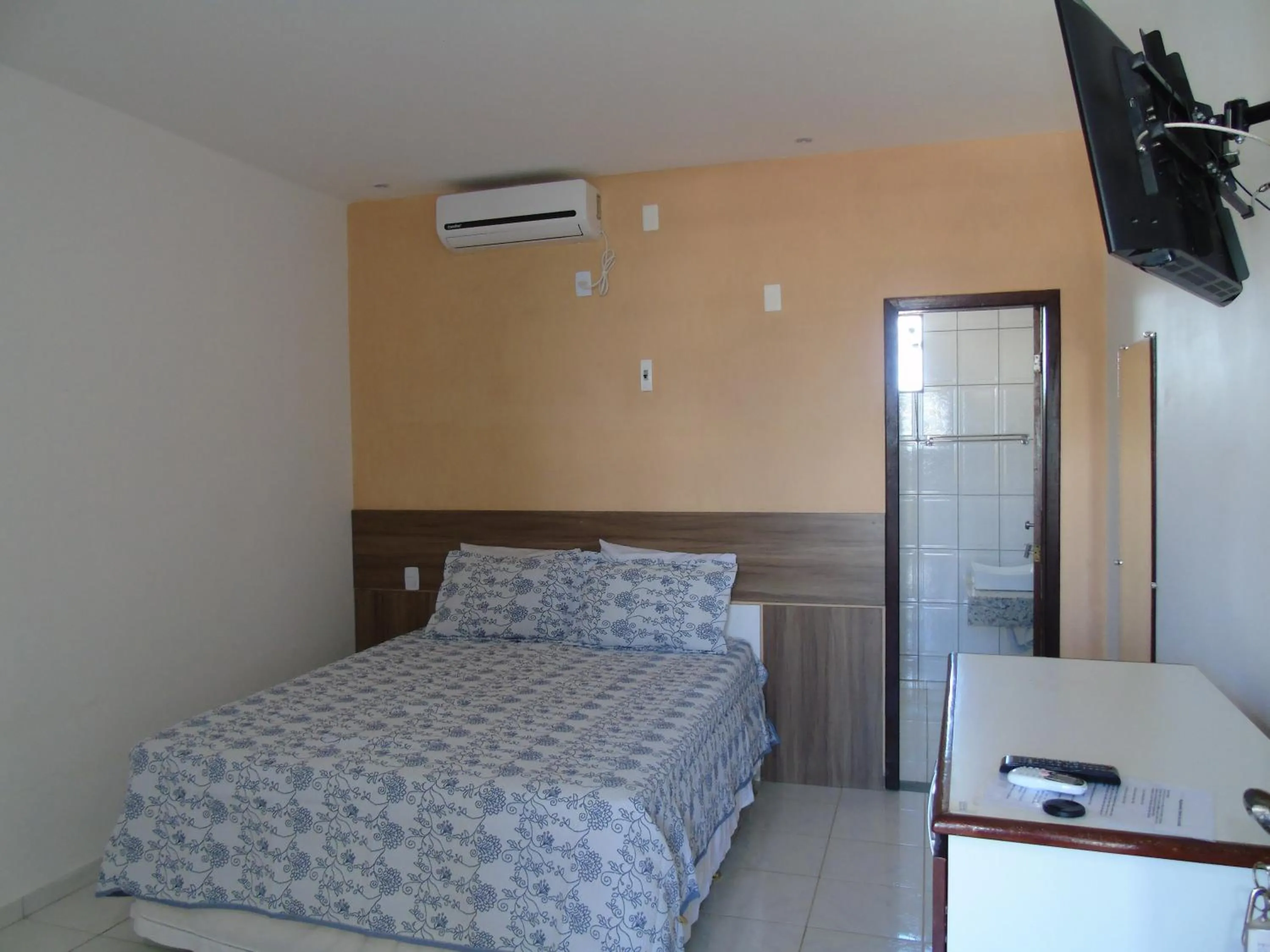 Pool view, Bed in Pousada Solar Da Lagoa - Baixio BA