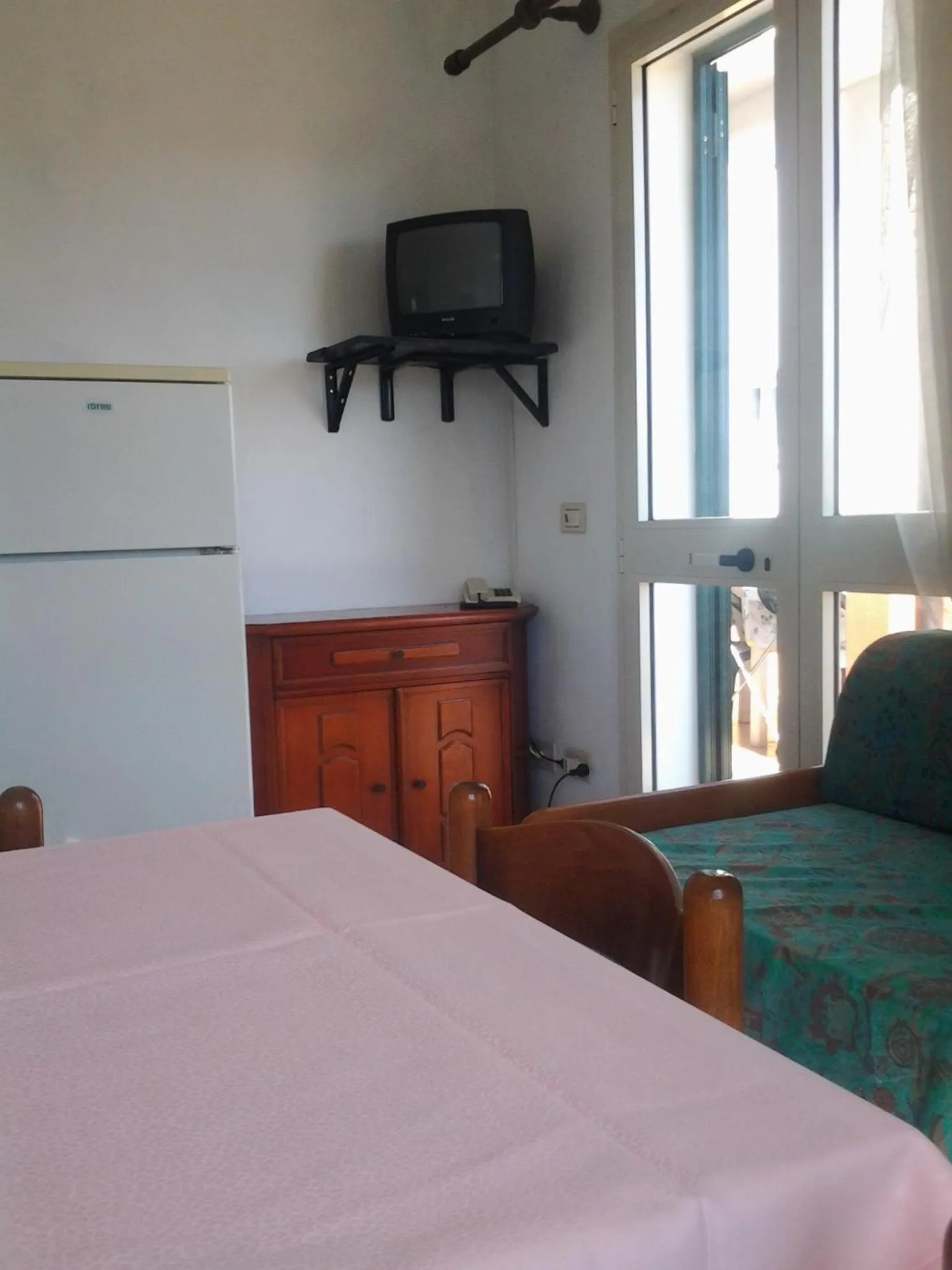 Living room, Bed in Hotel Rustichello