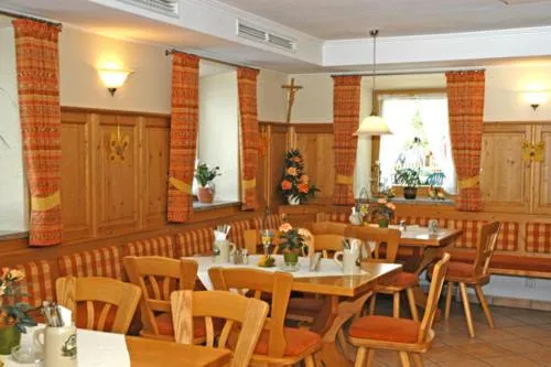 Property building in Gasthaus Gumping