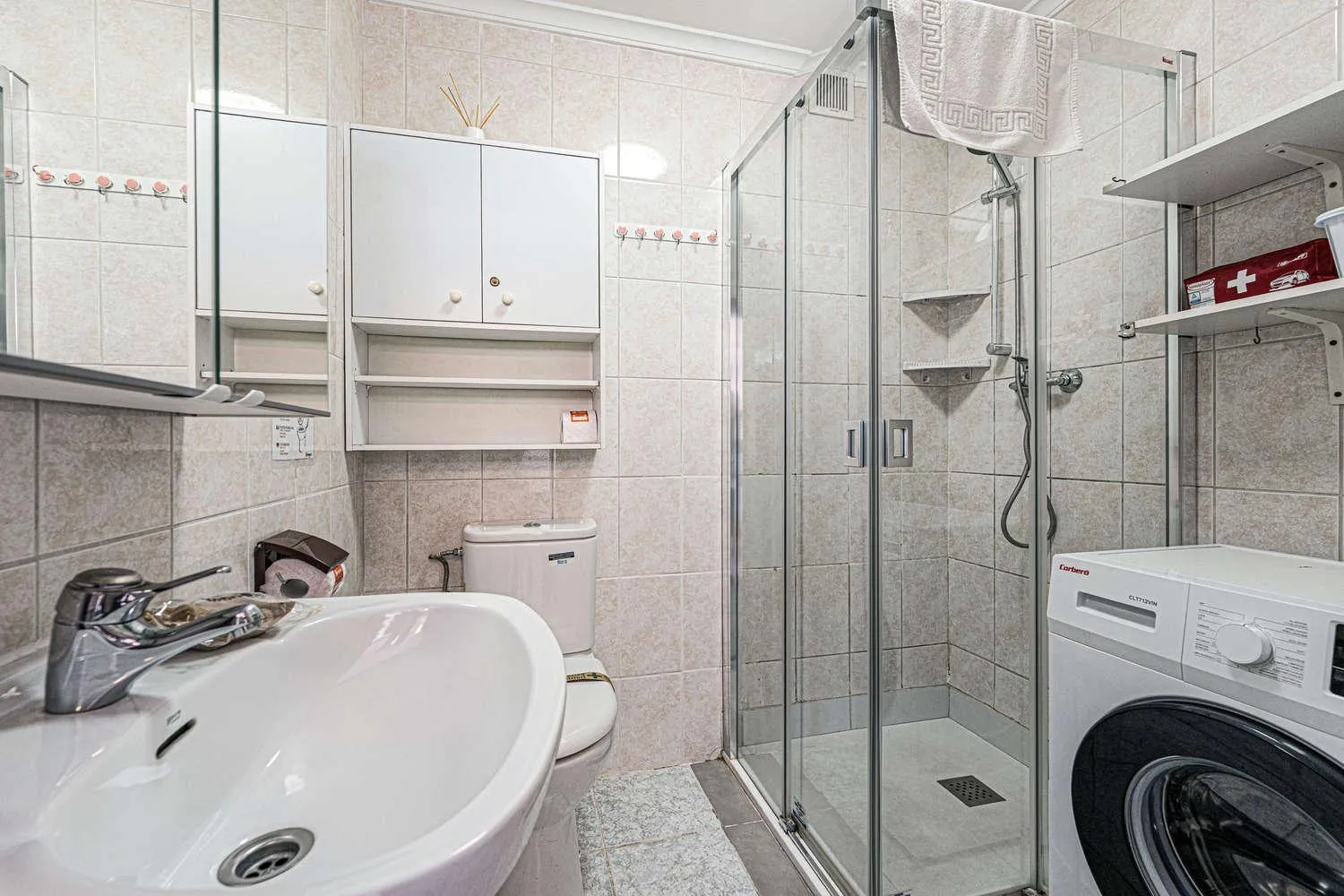 Bathroom in Carabeo 45 Studios Casasol