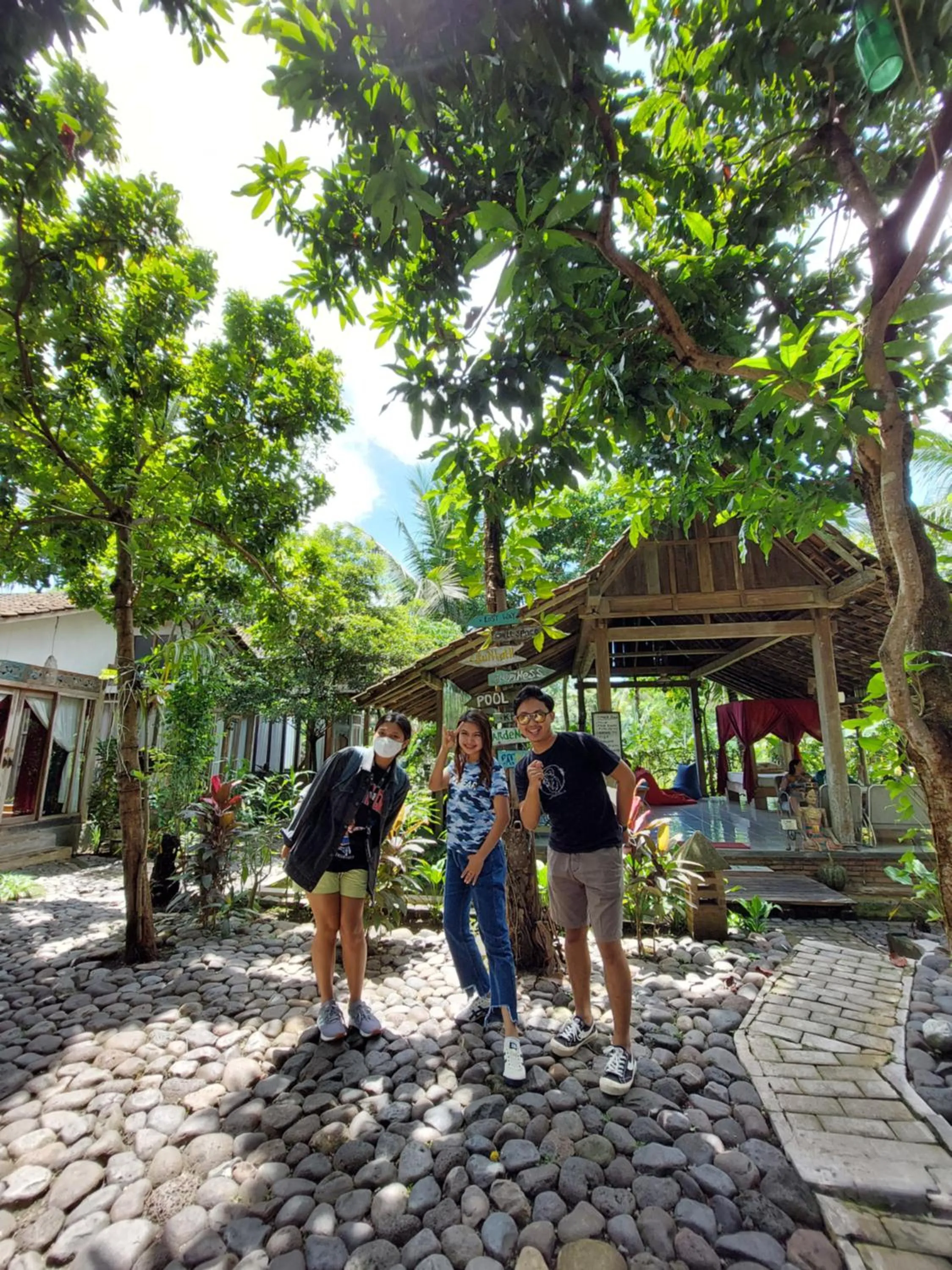 Day in Didu's Homestay Bed & Breakfast