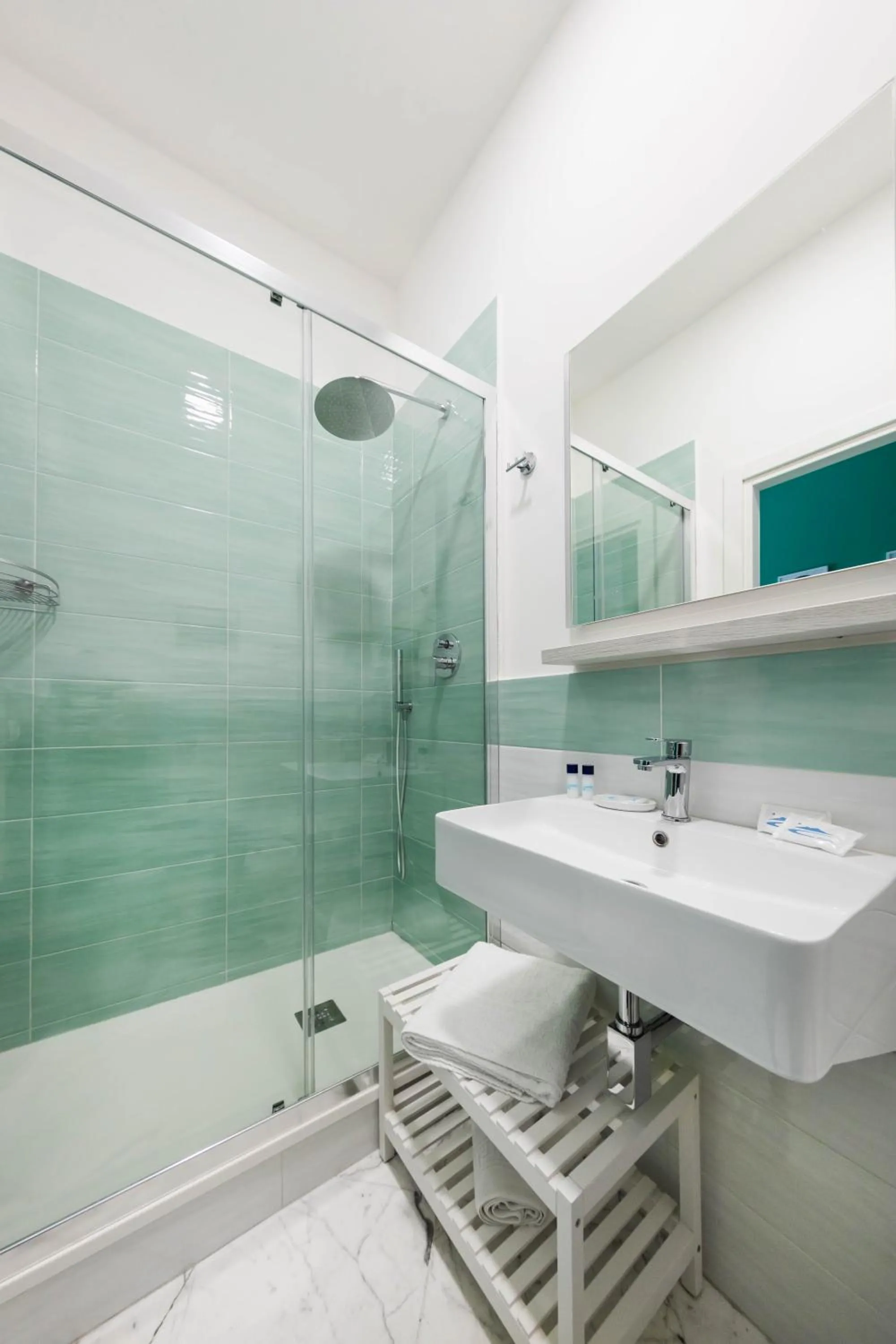 Shower in Colori e Note