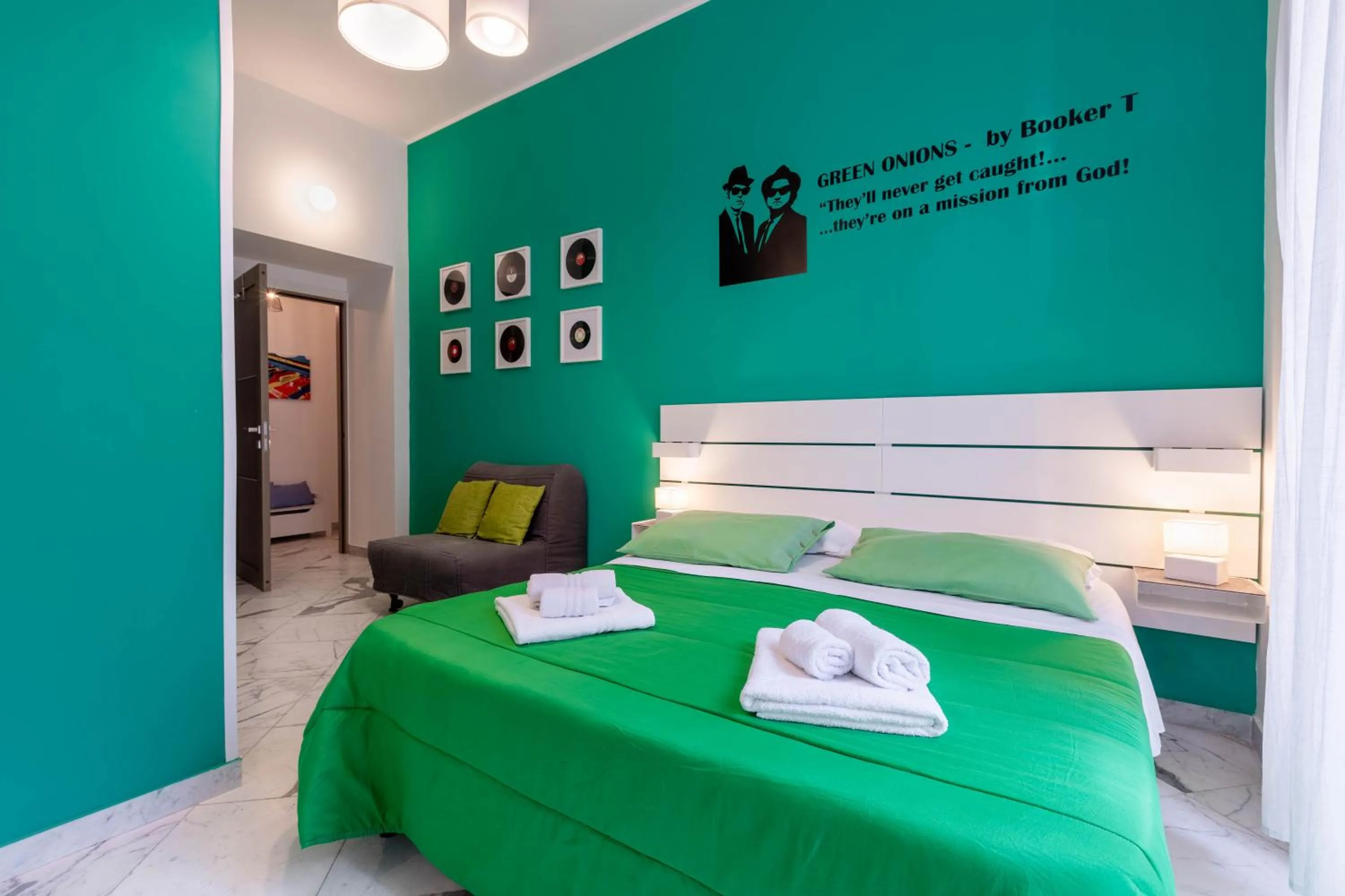 Bed in Colori e Note