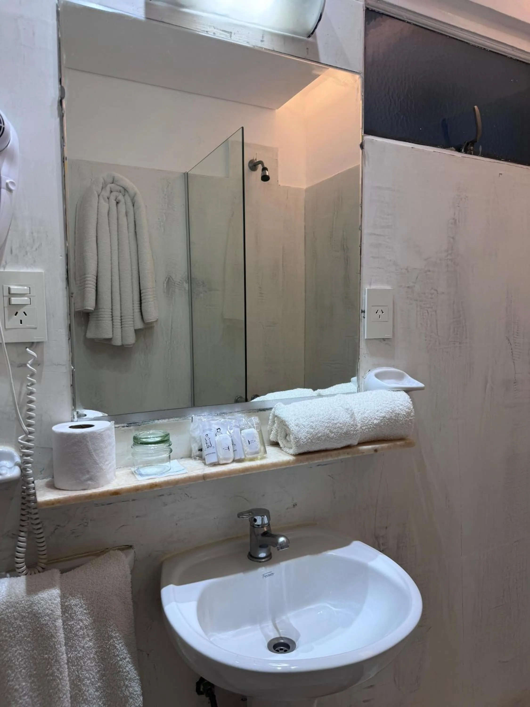 Shower in Hotel Facon Grande