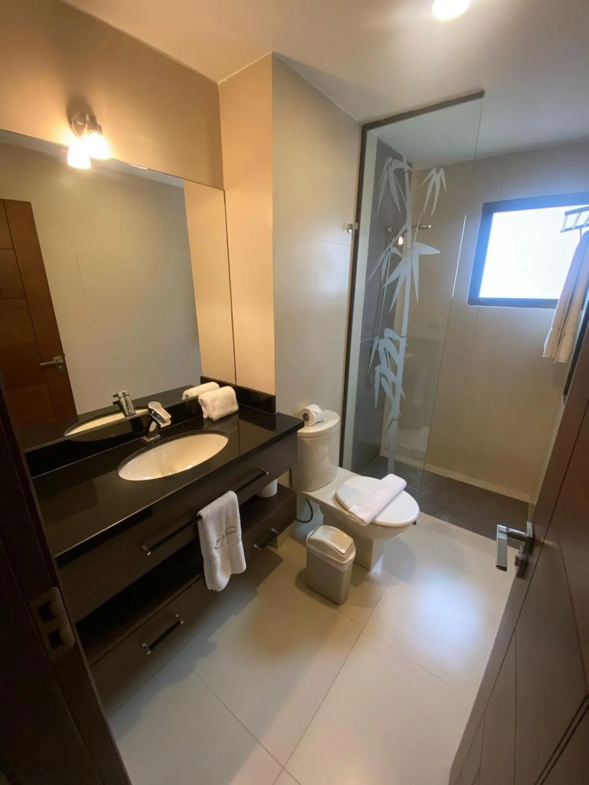 Shower in Mai Suites Apart Hotel