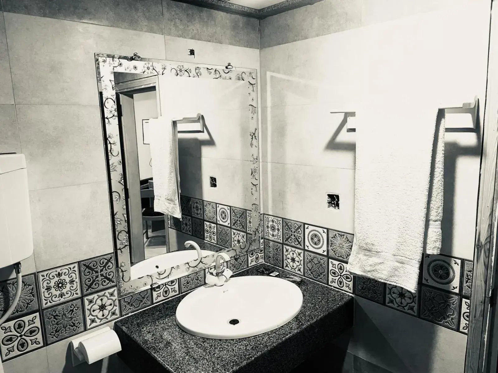 Standard Double Room in Hotel Sarawan Standard Double Room in Hotel Sarawan