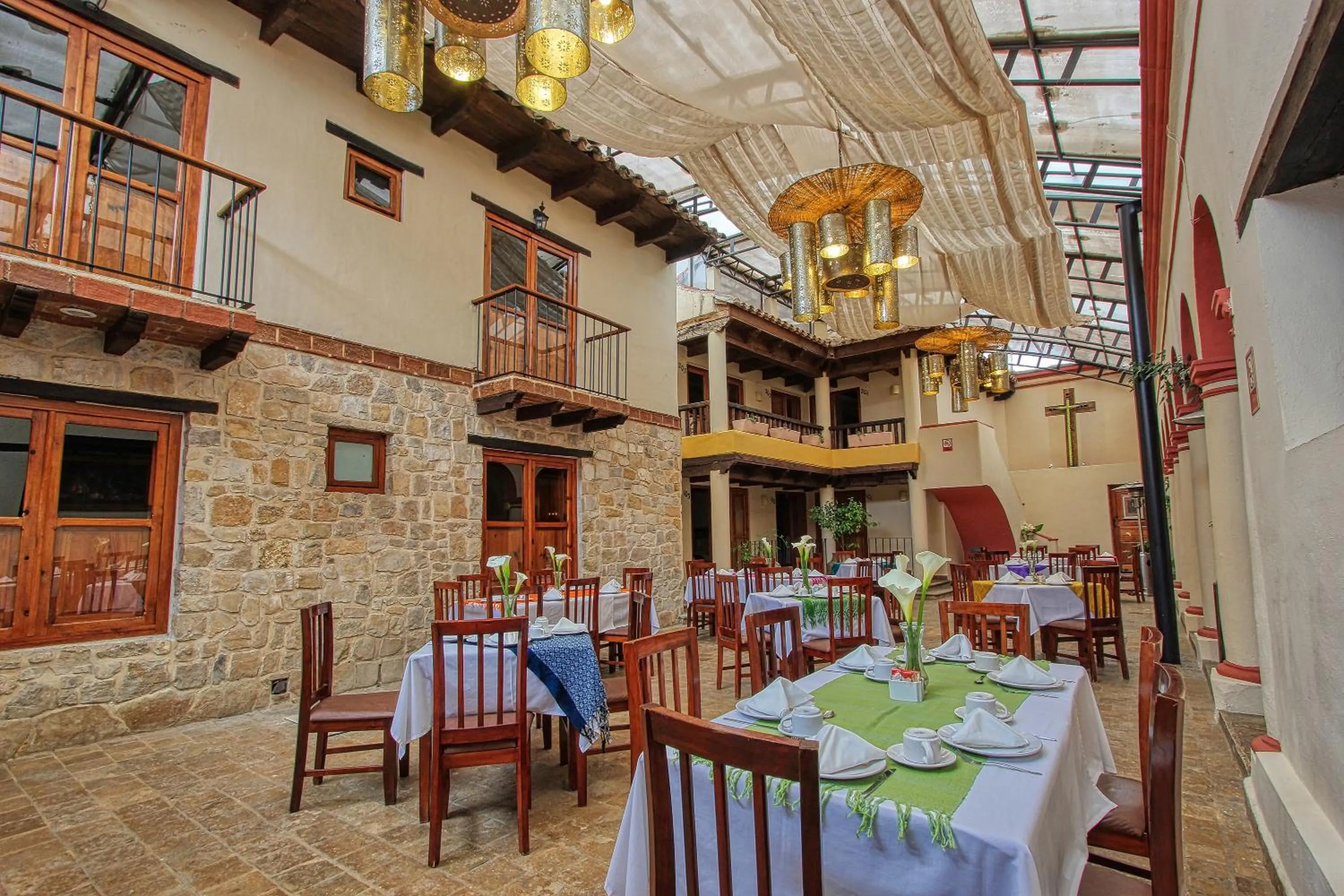 Restaurant/places to eat in Hotel San Marcos
