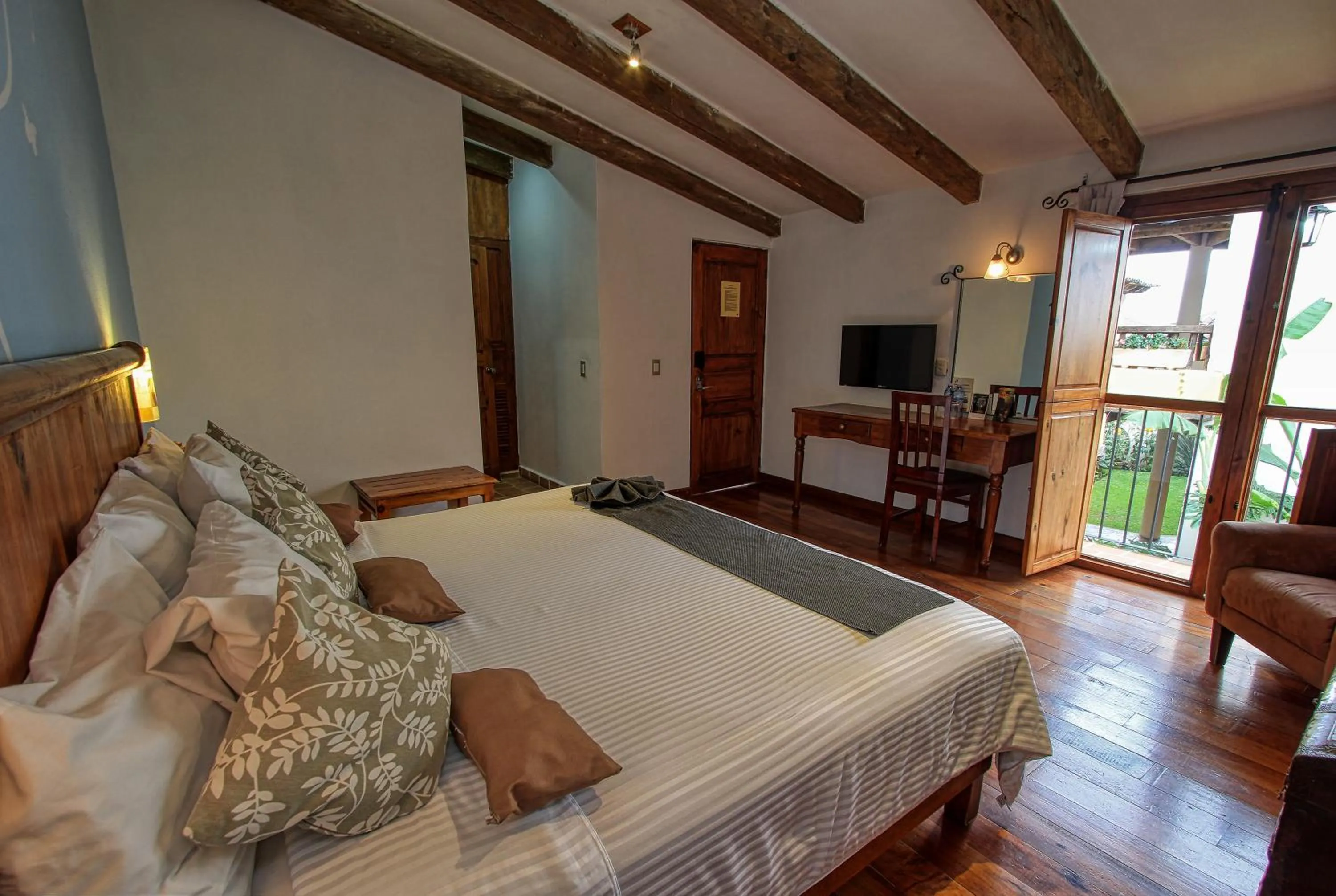 Photo of the whole room, Bed in Hotel San Marcos