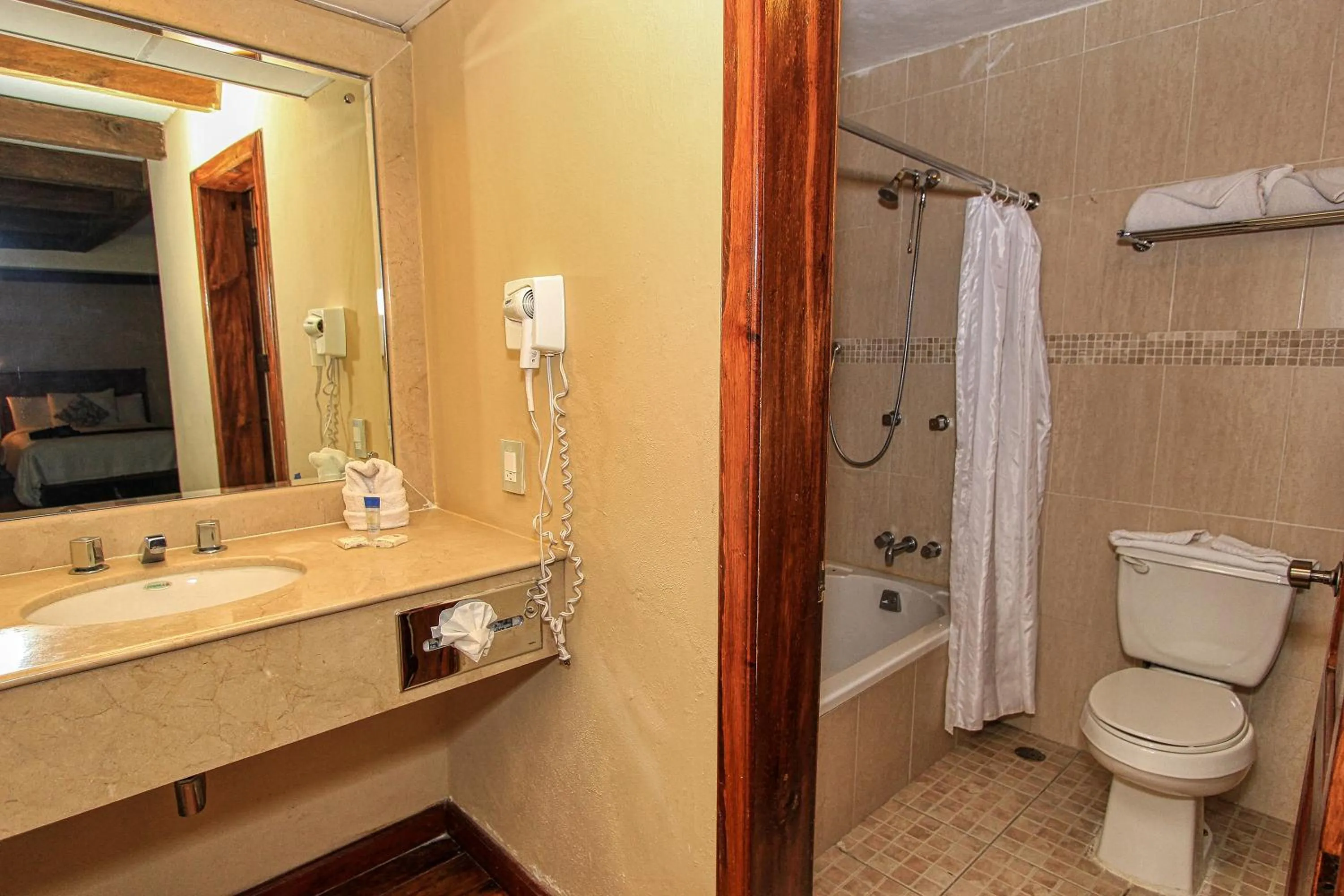 Bathroom in Hotel San Marcos