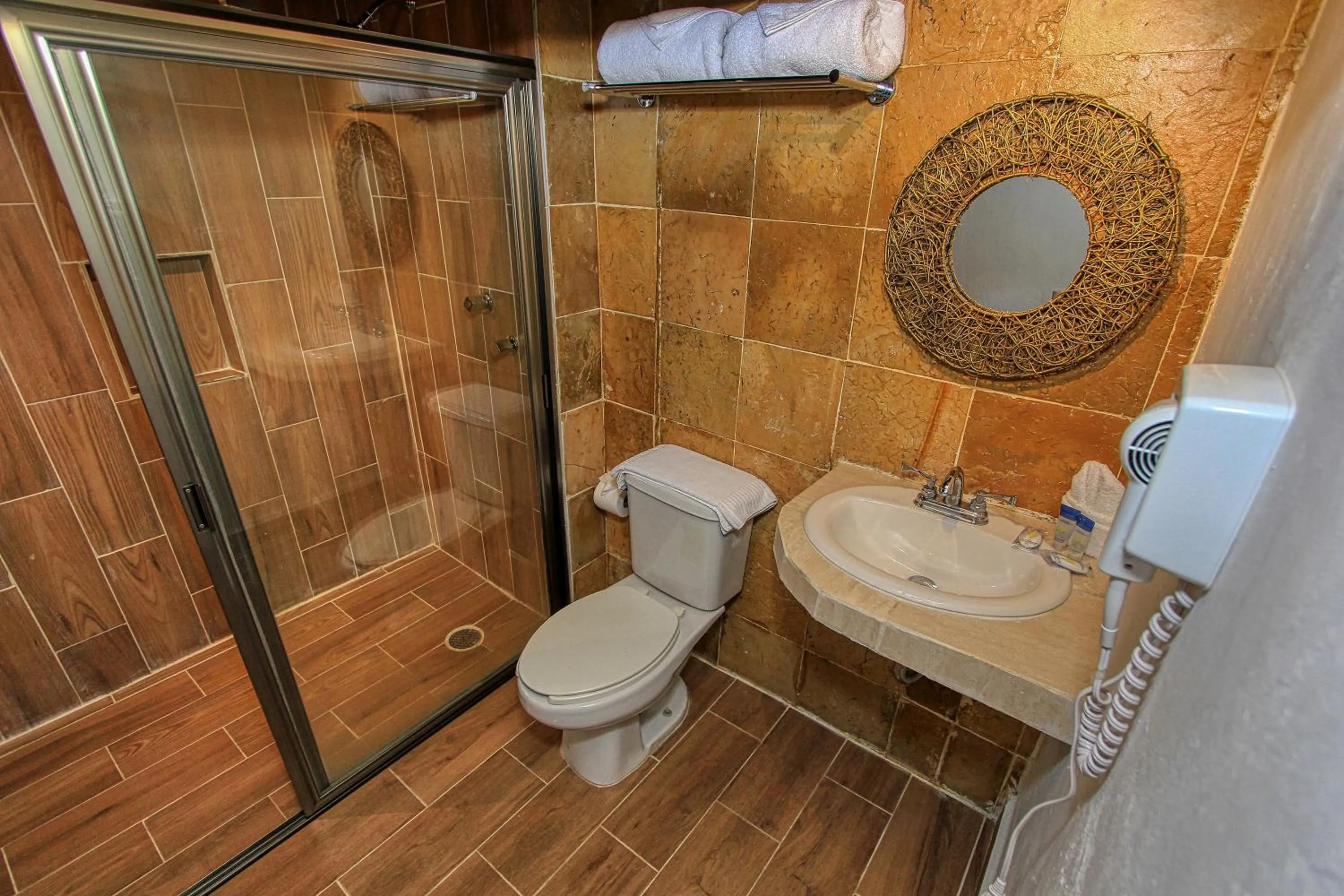 Bathroom in Hotel San Marcos