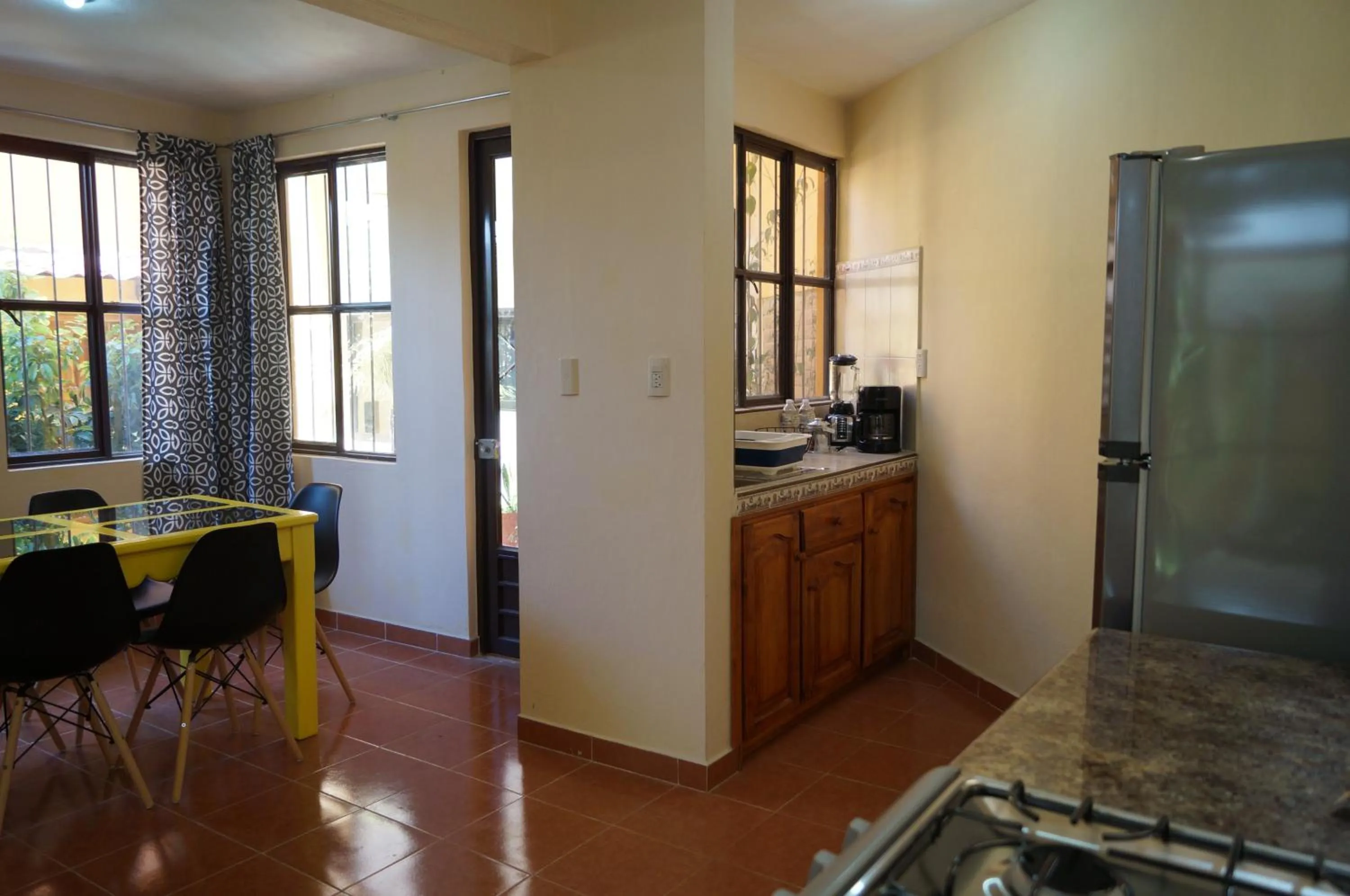 Kitchen or kitchenette in J&K Suite