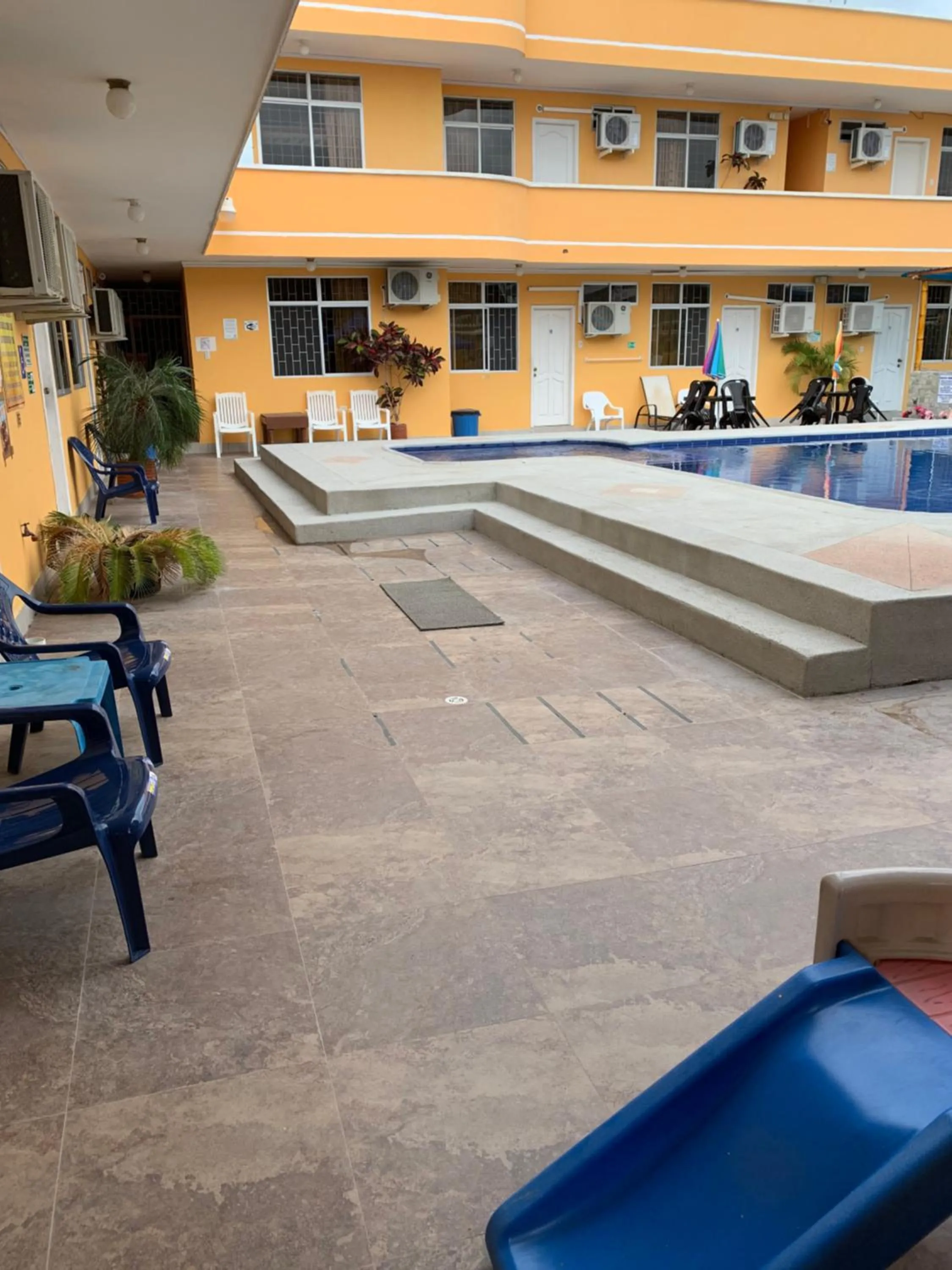 HOTEL SUNSHINE AIRE ACND y WIFI ZONE
