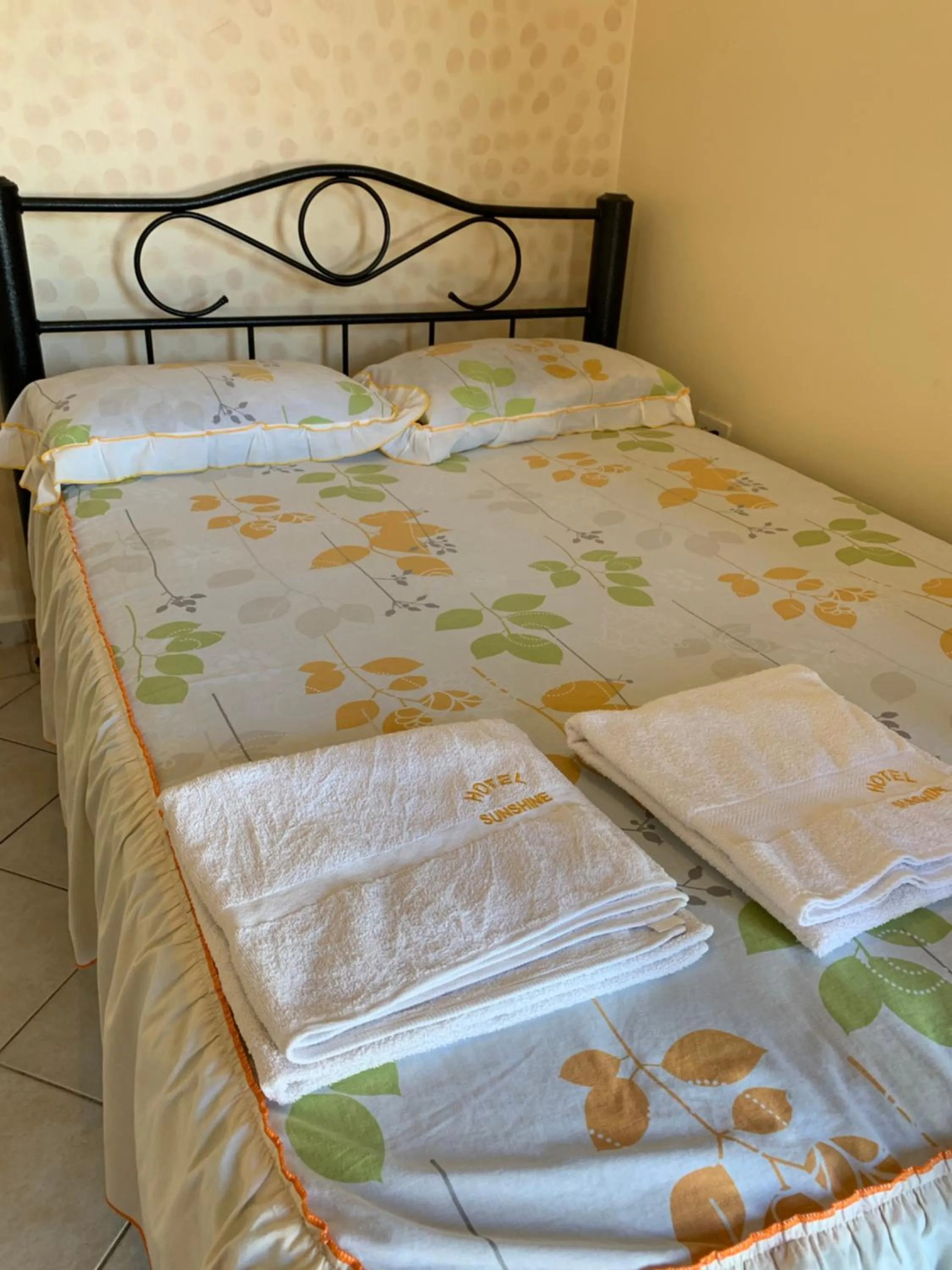 Bed in HOTEL SUNSHINE AIRE ACND y WIFI ZONE
