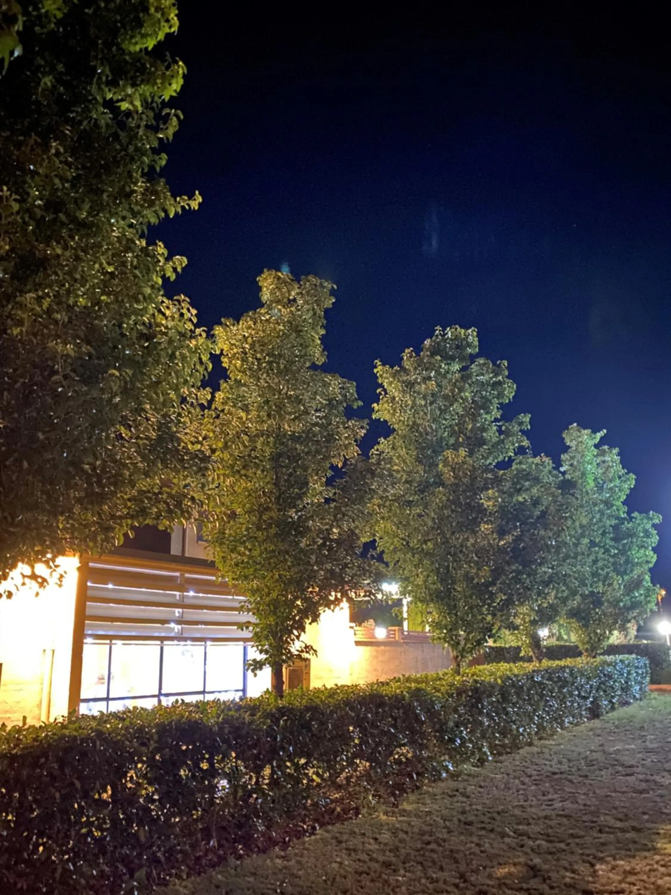 Property building in Country Gardens Motel