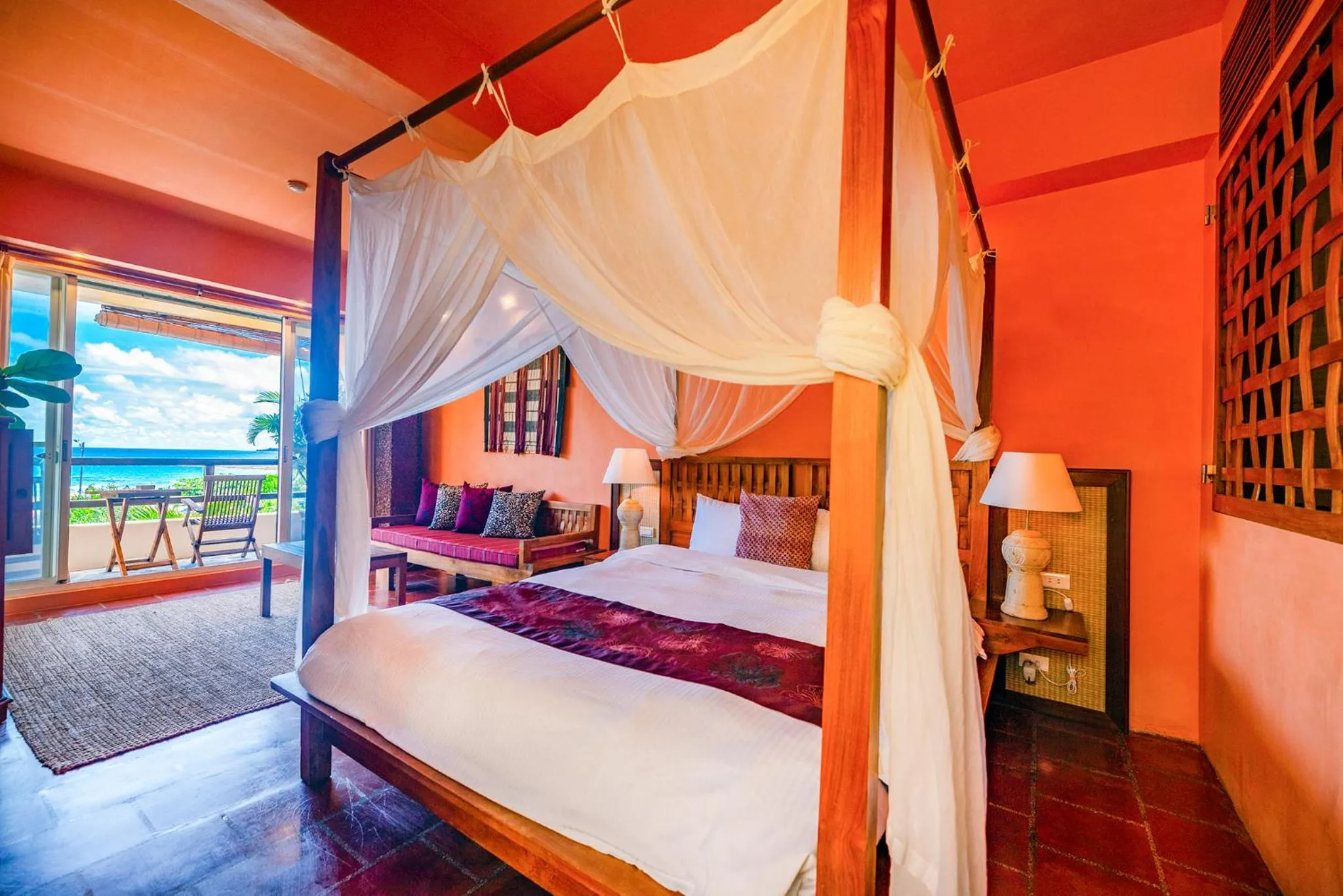 Bed in Red Garden Resort