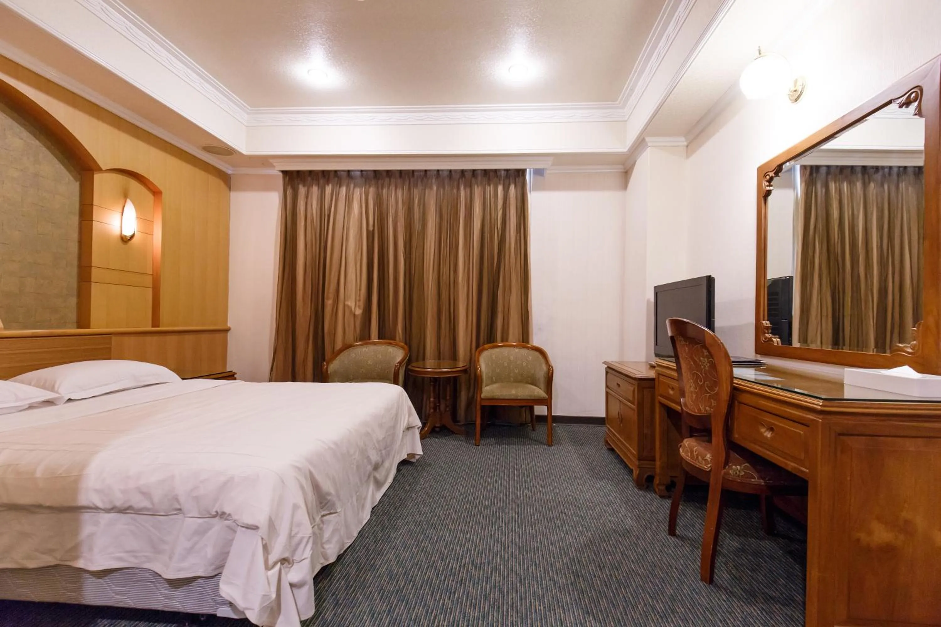 Bedroom, Bed in Champion Hotel