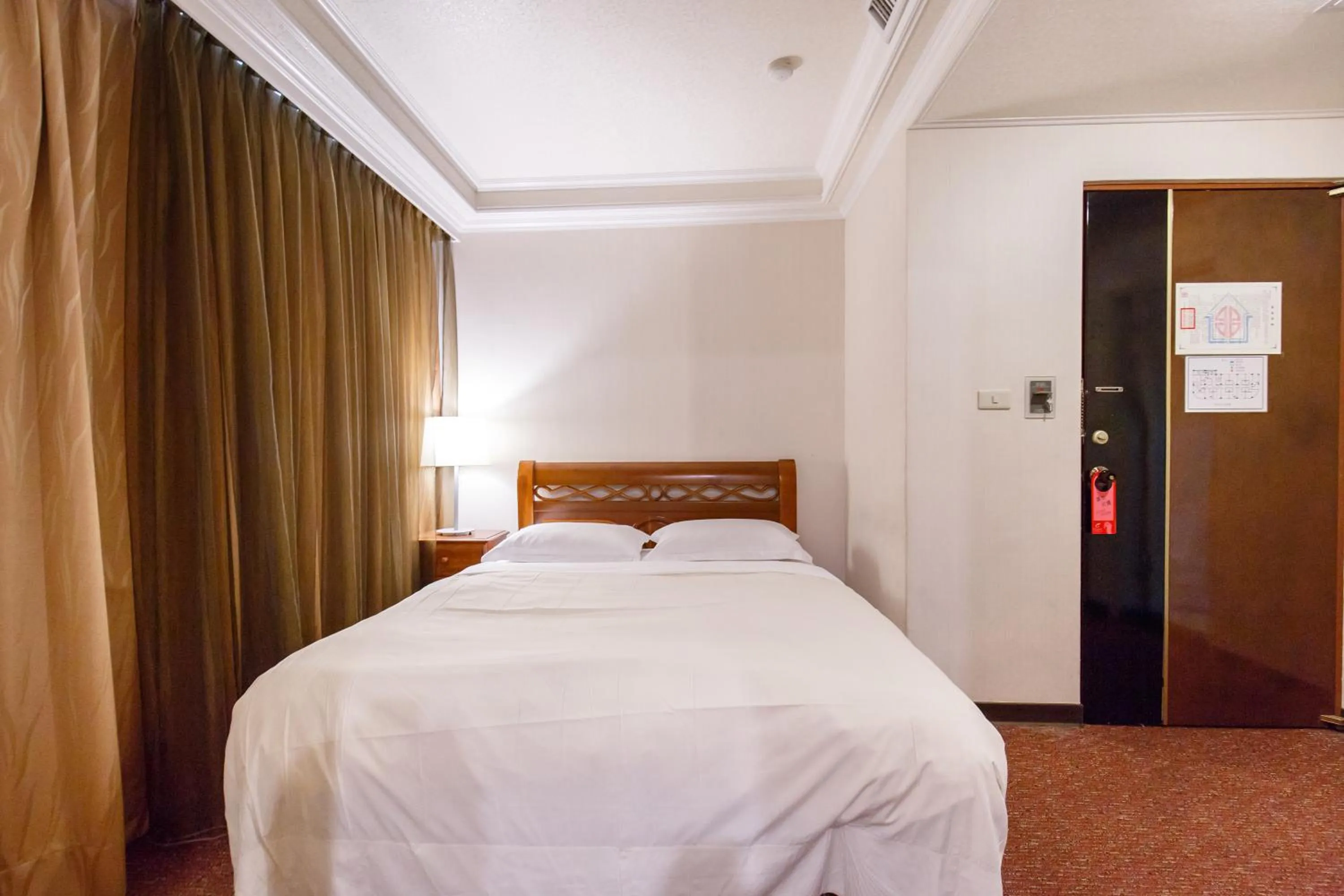 bunk bed, Bed in Champion Hotel