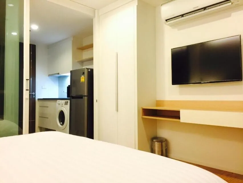 Bed in Luxury Suite @ BTS Nana