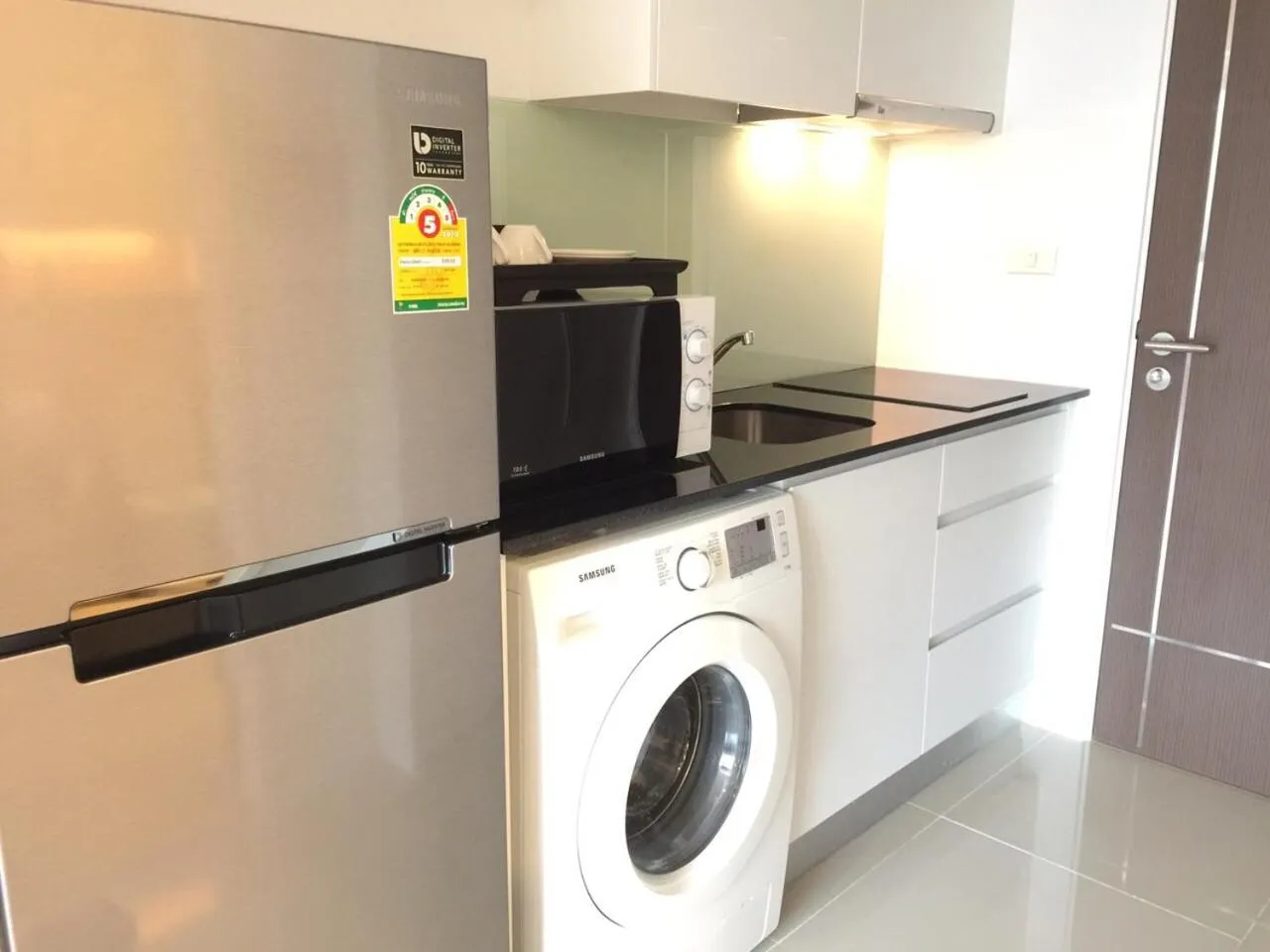 Luxury Suite @ BTS Nana