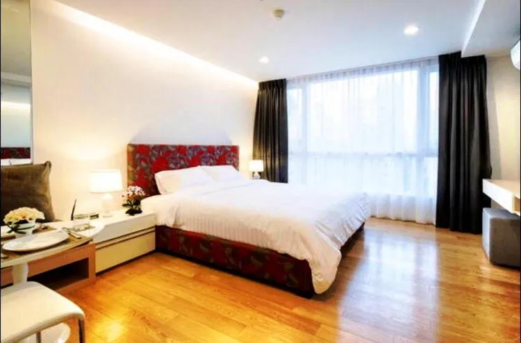 Bed in Luxury Suite @ BTS Nana