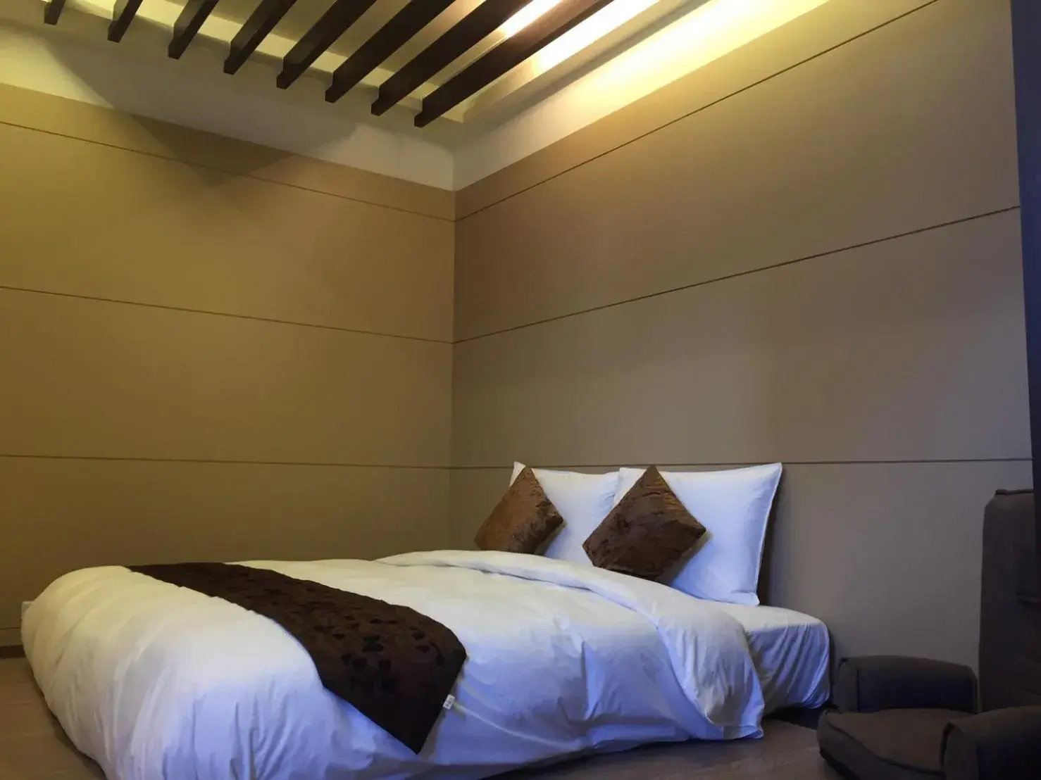 Budget Double Room in Dream Ocean View B&B Budget Double Room in Dream Ocean View B&B