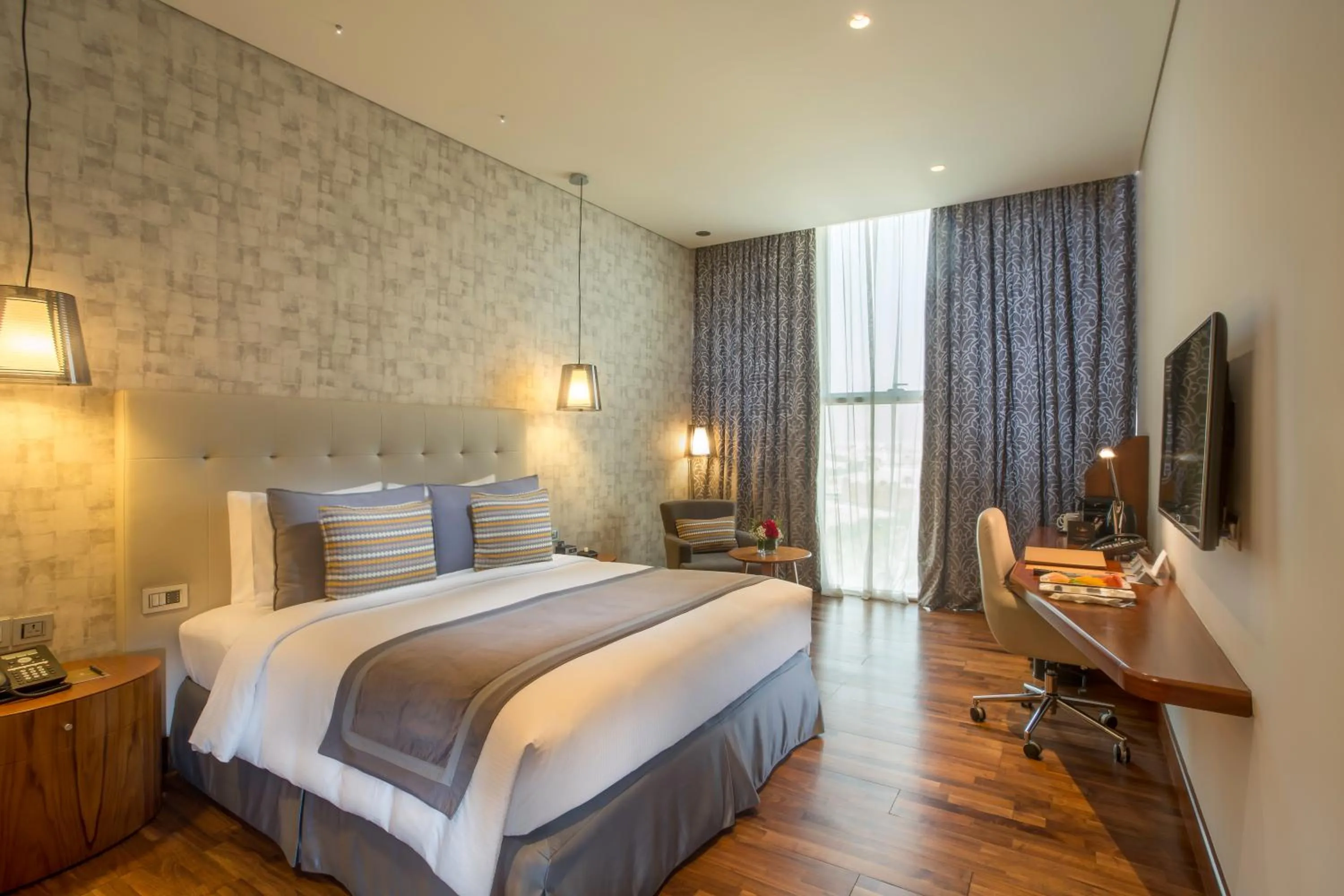 Bed in The Avenue Hotel