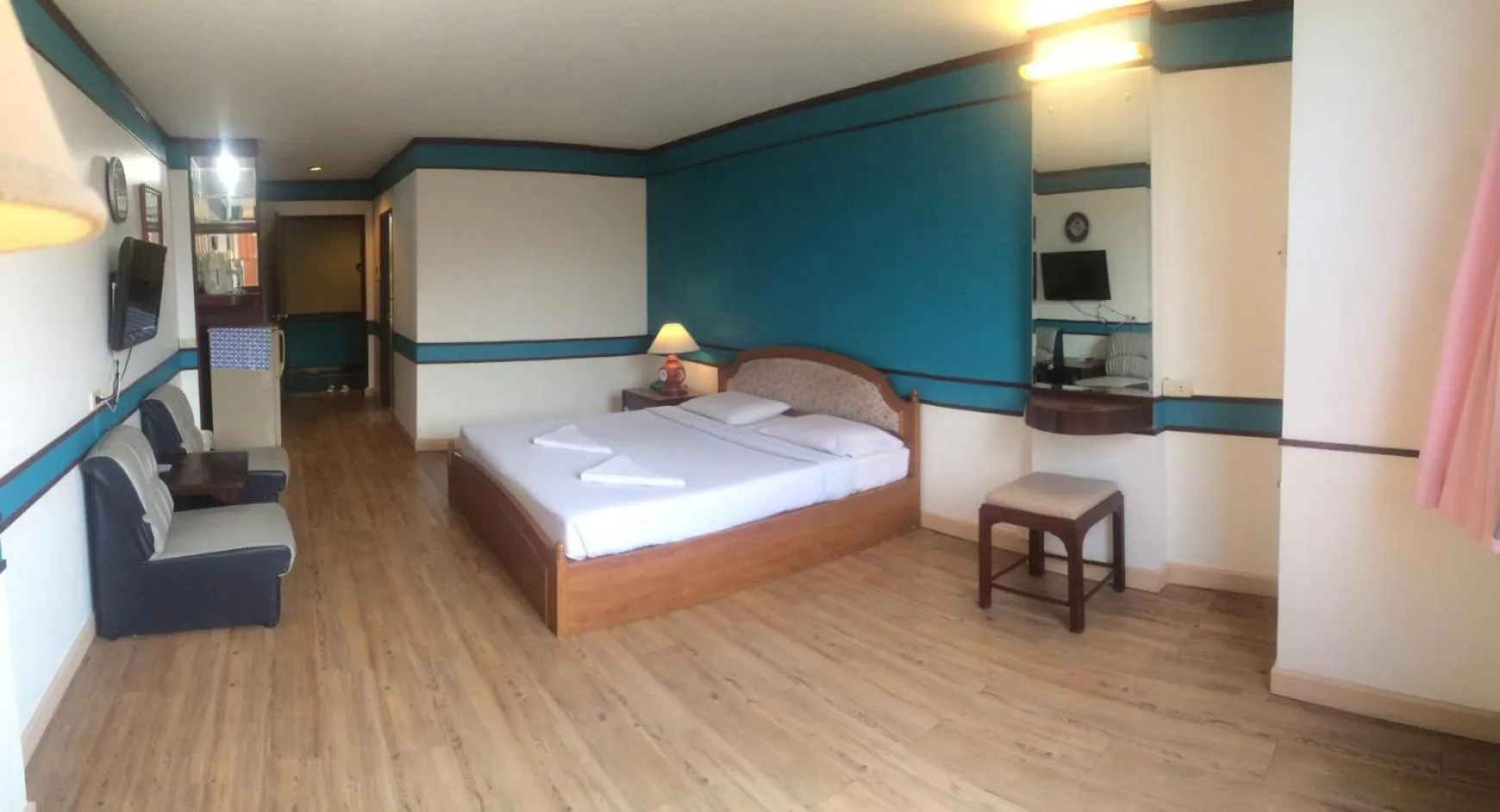 Bed in The Pacific Cool Chic