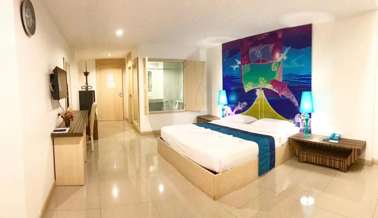 Bed in The Pacific Cool Chic