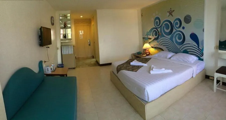 Bed in The Pacific Cool Chic