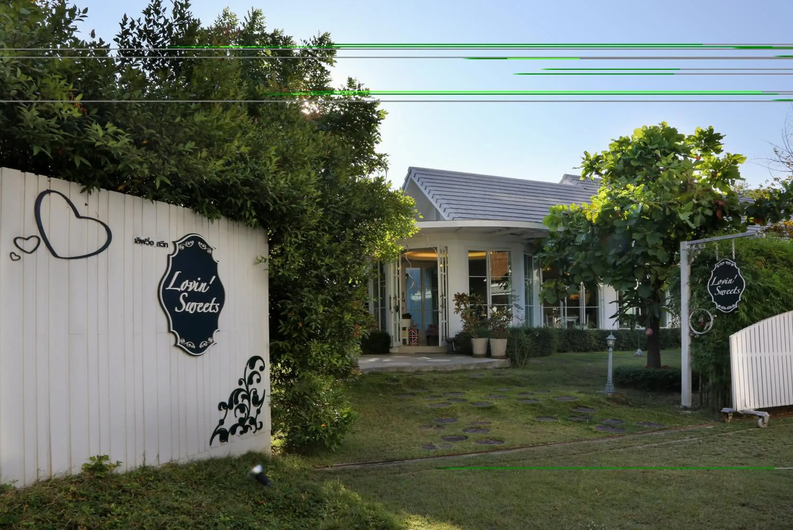 Property building in The Pacific Cool Chic Property building in The Pacific Cool Chic