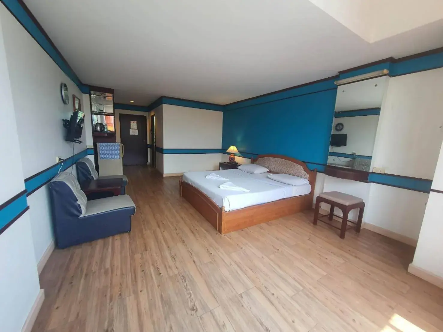 Standard Double or Twin Room in The Pacific Cool Chic Standard Double or Twin Room in The Pacific Cool Chic