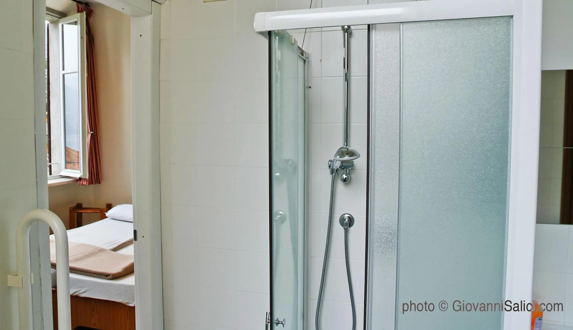 SANTANGELA Hostel & Rooms