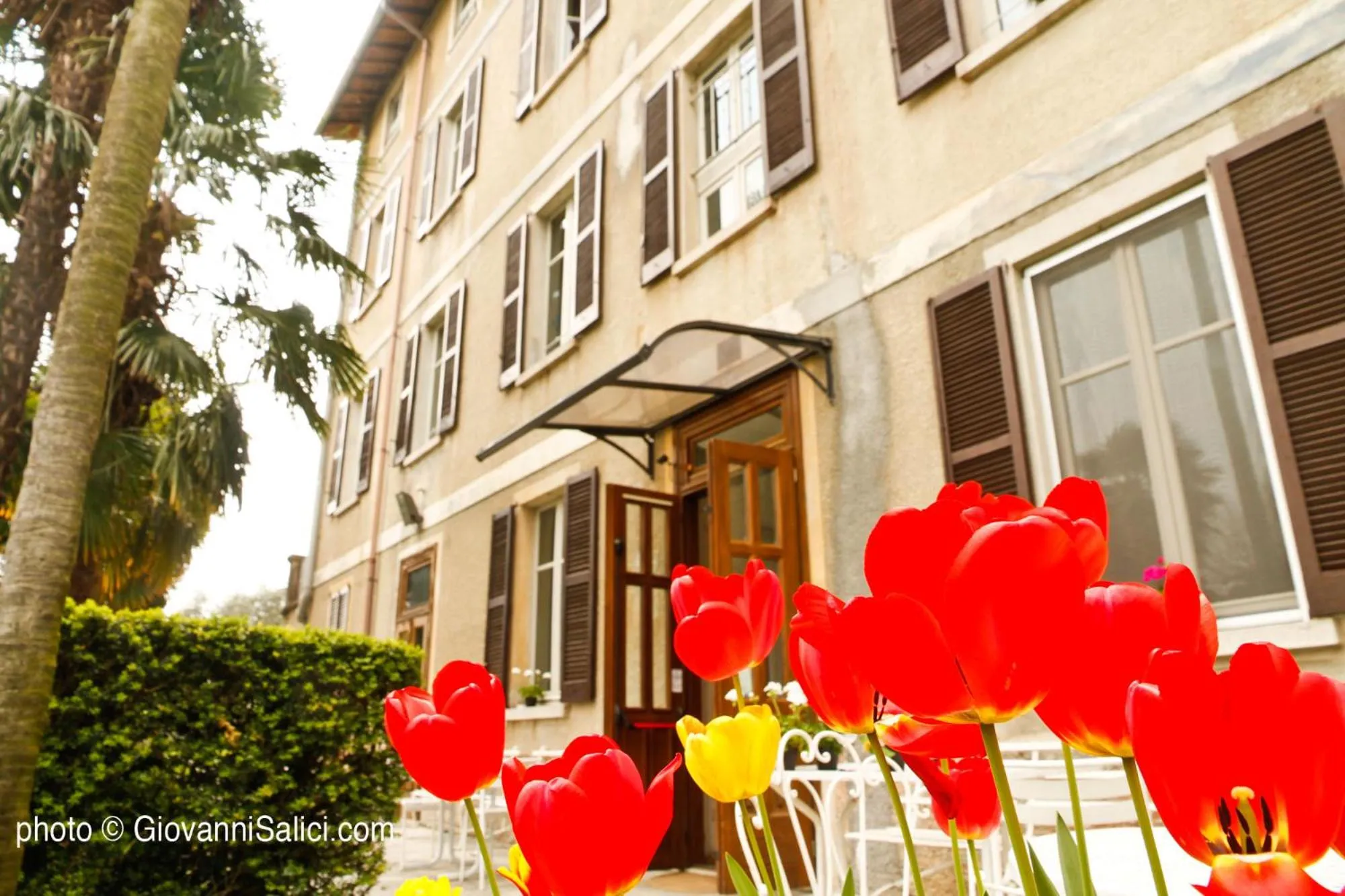 SANTANGELA Hostel & Rooms