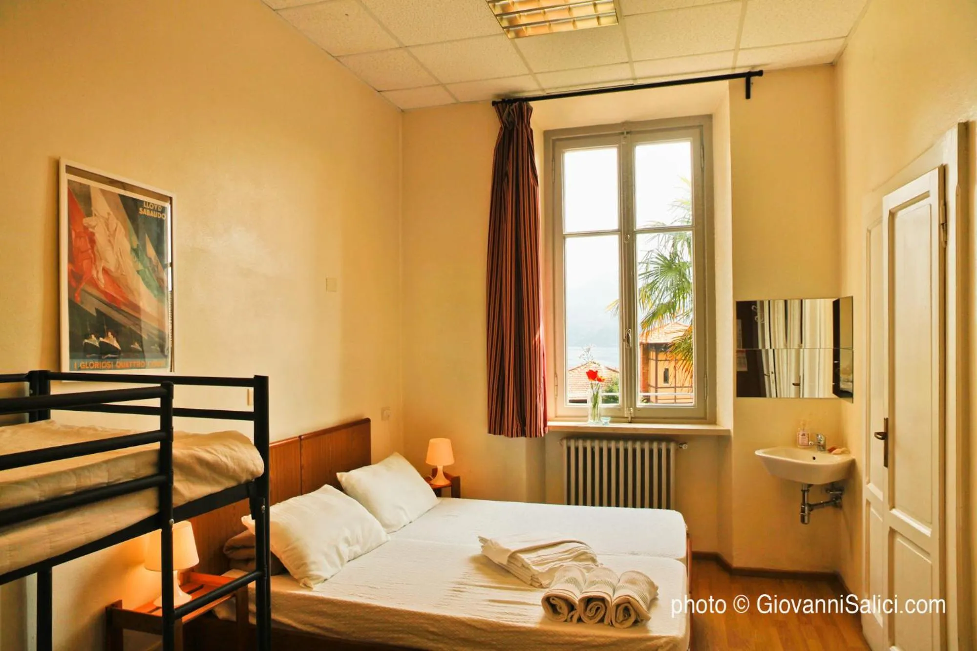 SANTANGELA Hostel & Rooms