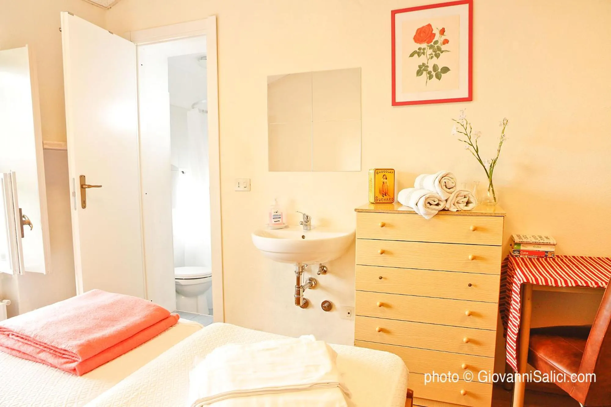 SANTANGELA Hostel & Rooms