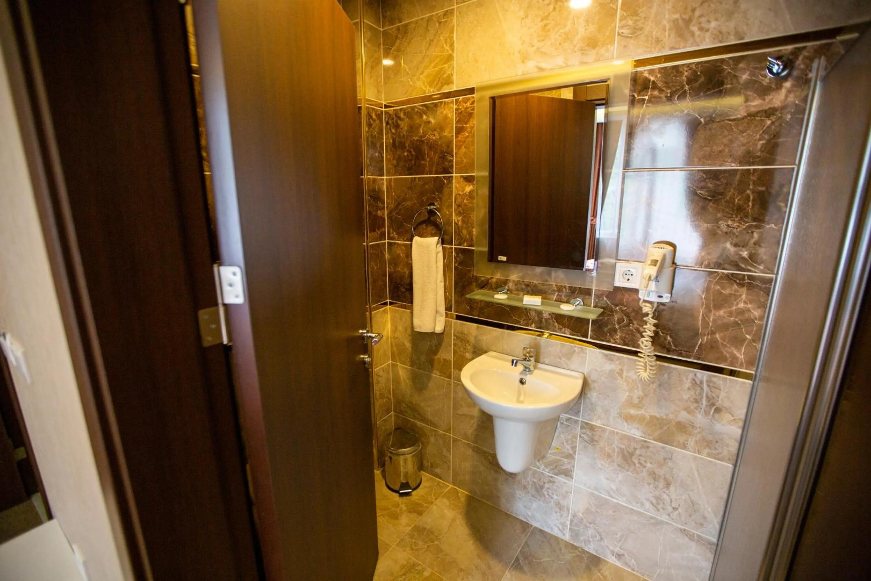 Bathroom in Royal Life Exclusive