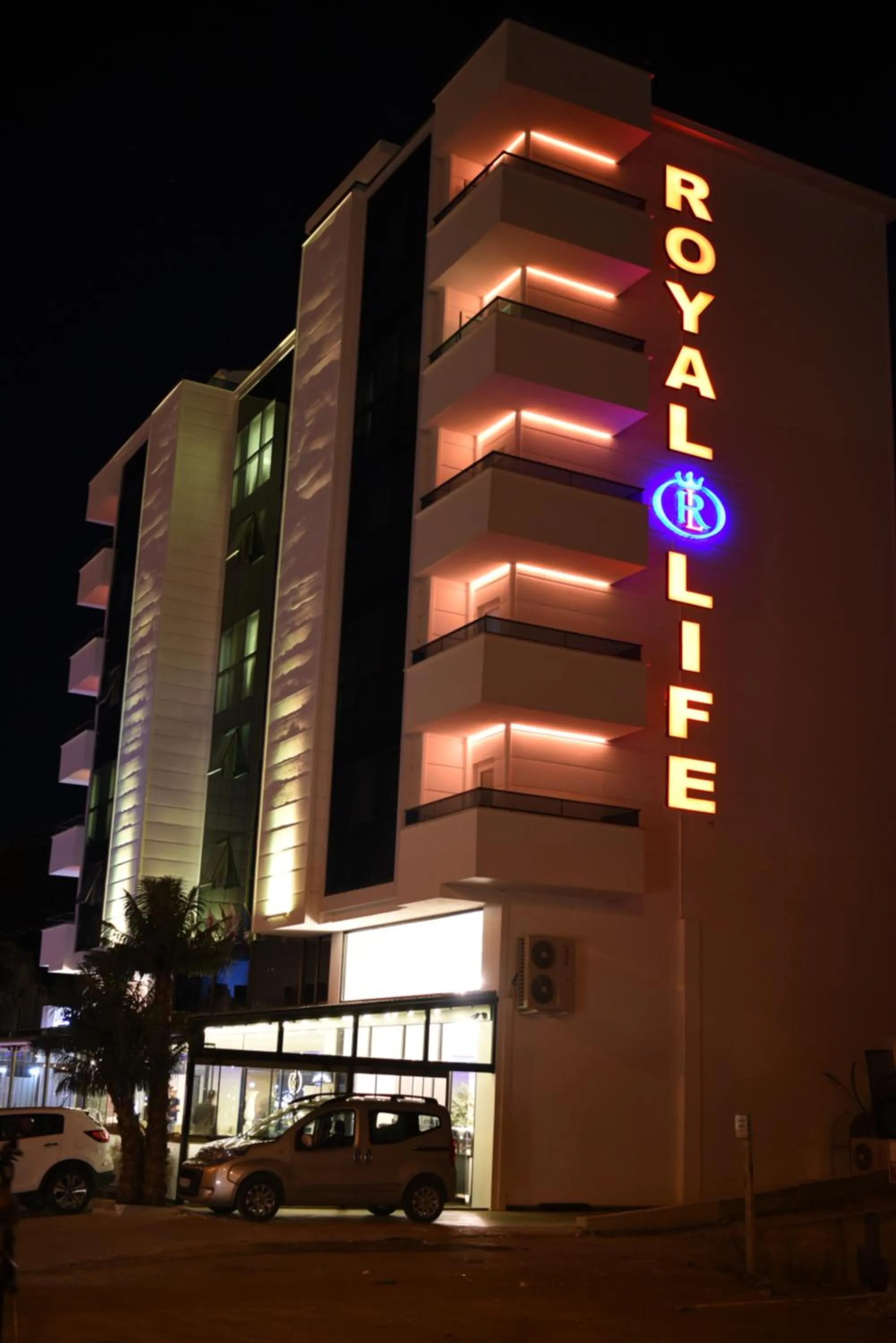 Property Building in Royal Life Exclusive