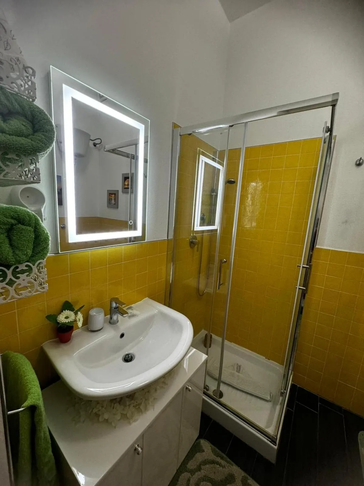 Shower in Affittacamere Sa Pardula