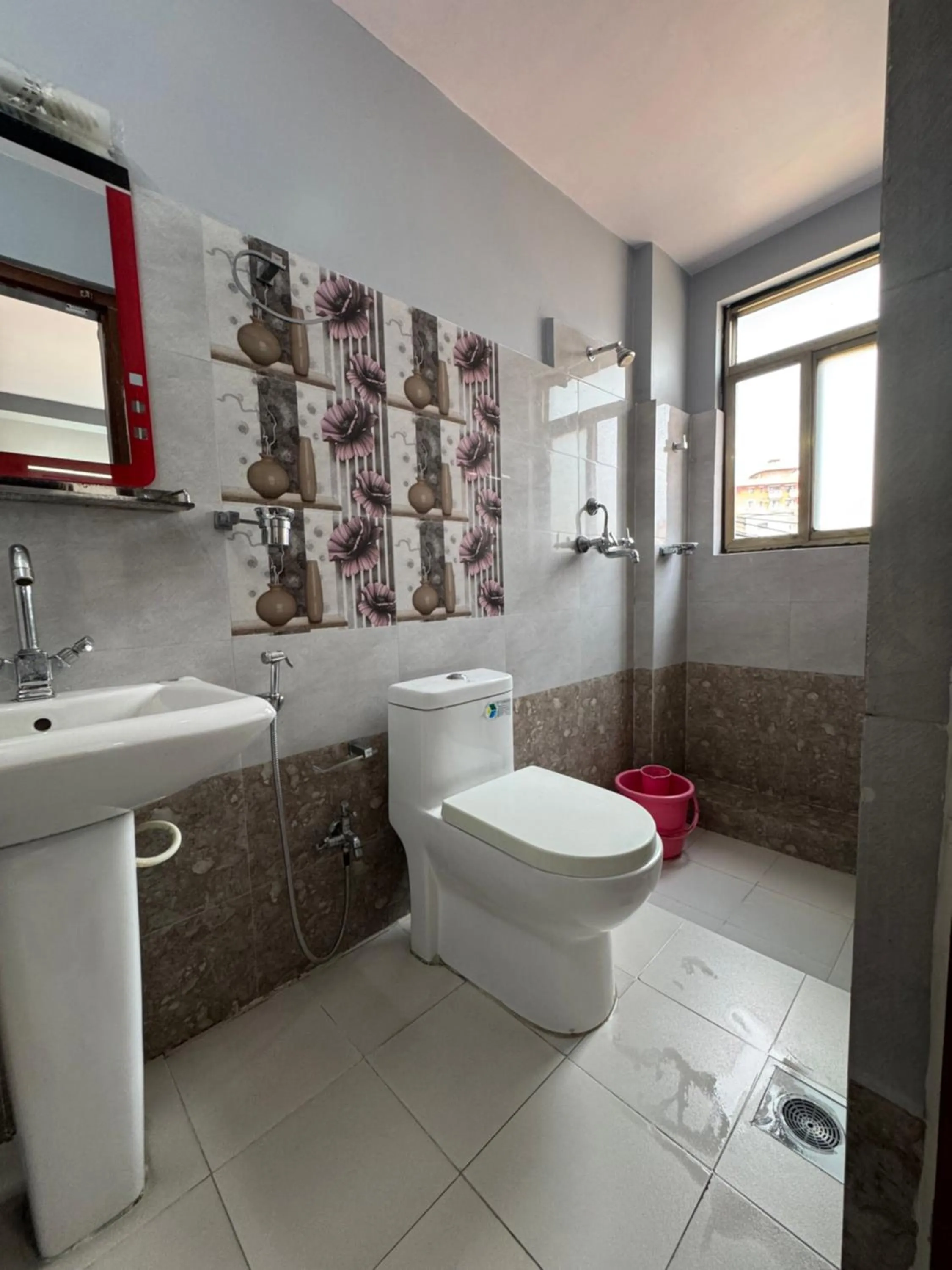Three Brothers Apartment and Hotel