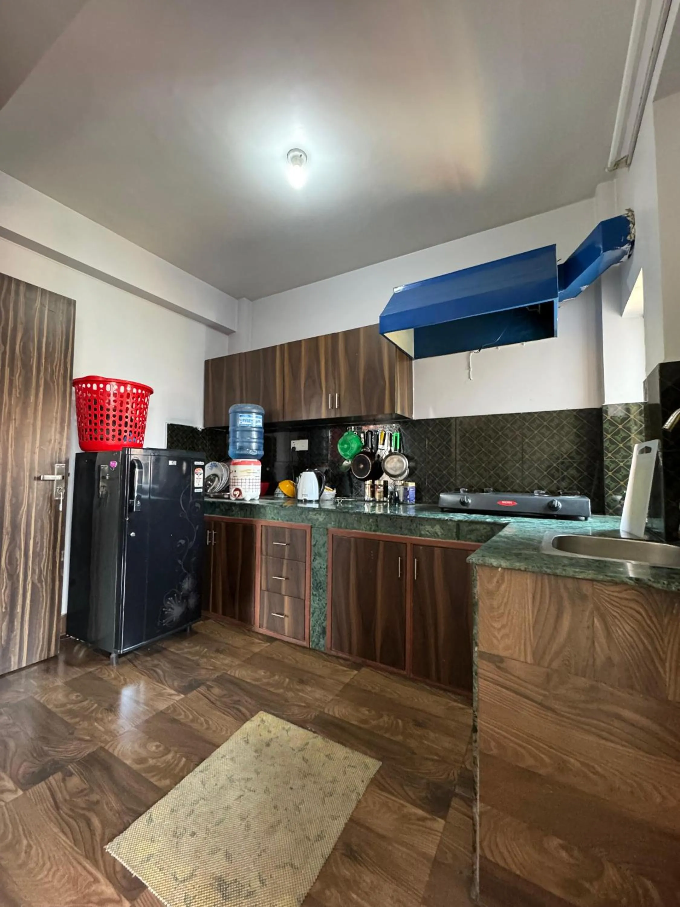 Three Brothers Apartment and Hotel