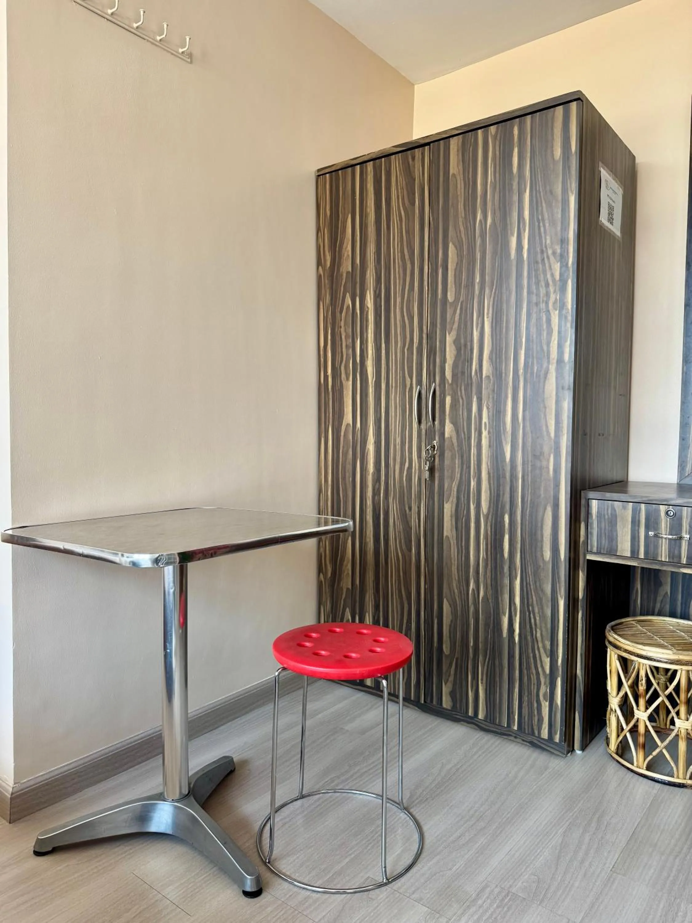 Three Brothers Apartment and Hotel
