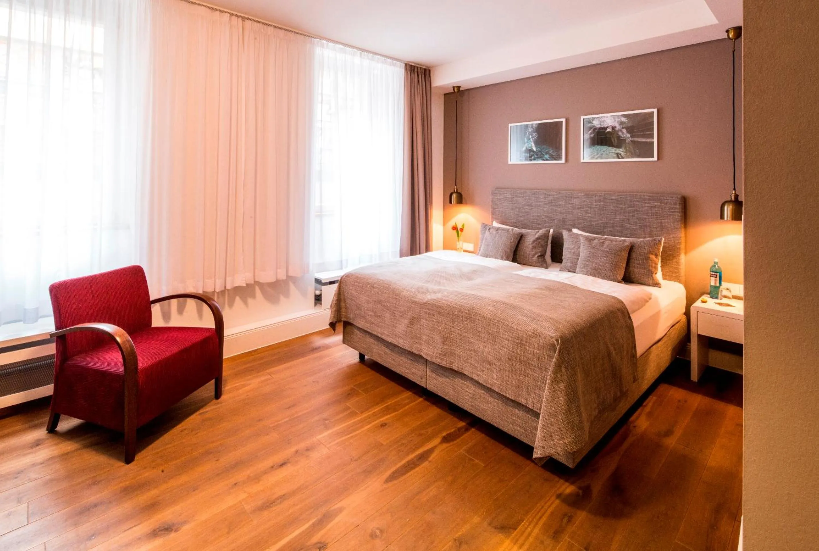 Photo of the whole room, Bed in Hotel Oderberger